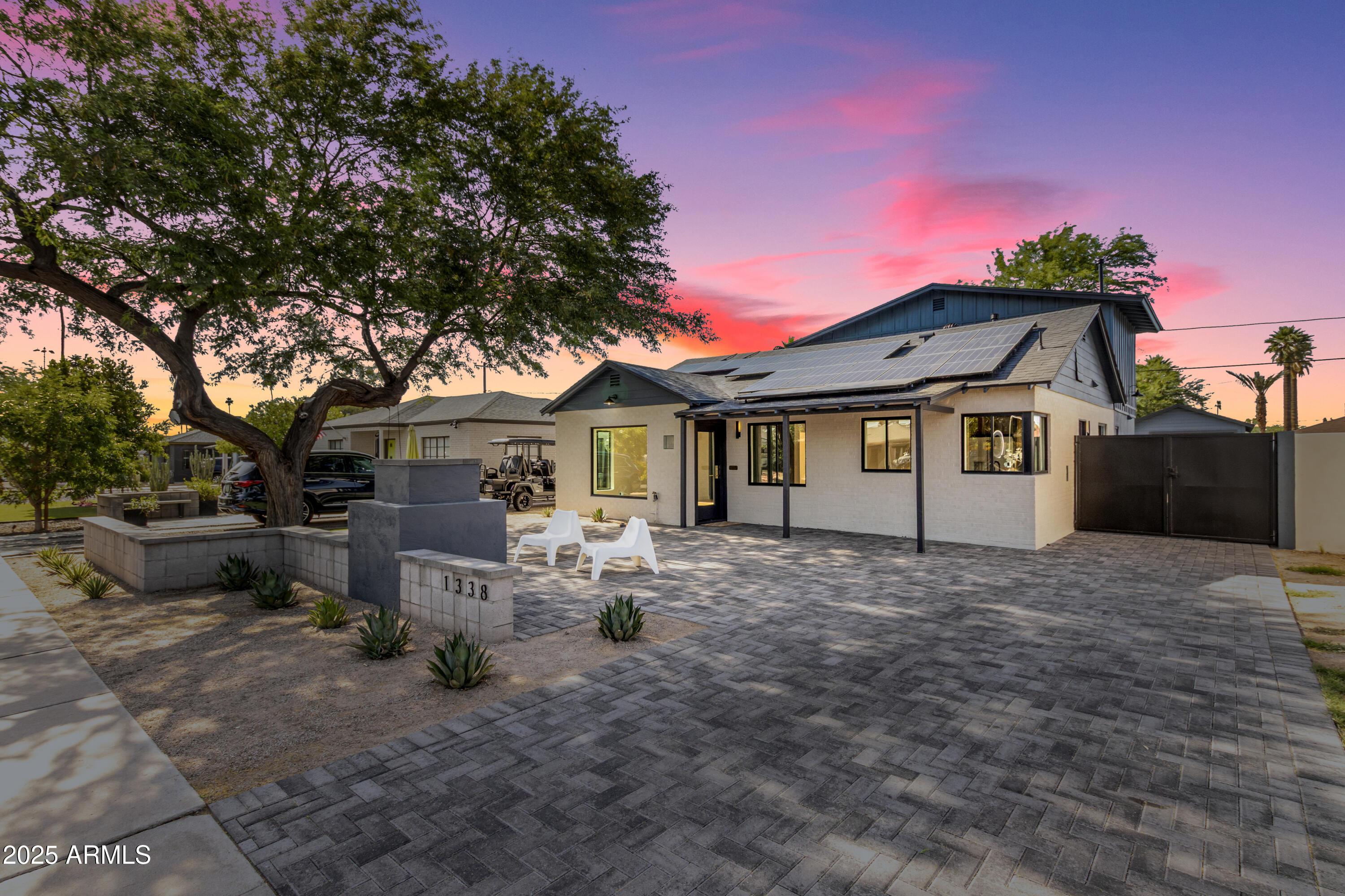 Photo one of 1338 E Granada Rd Phoenix AZ 85006 | MLS 6880115
