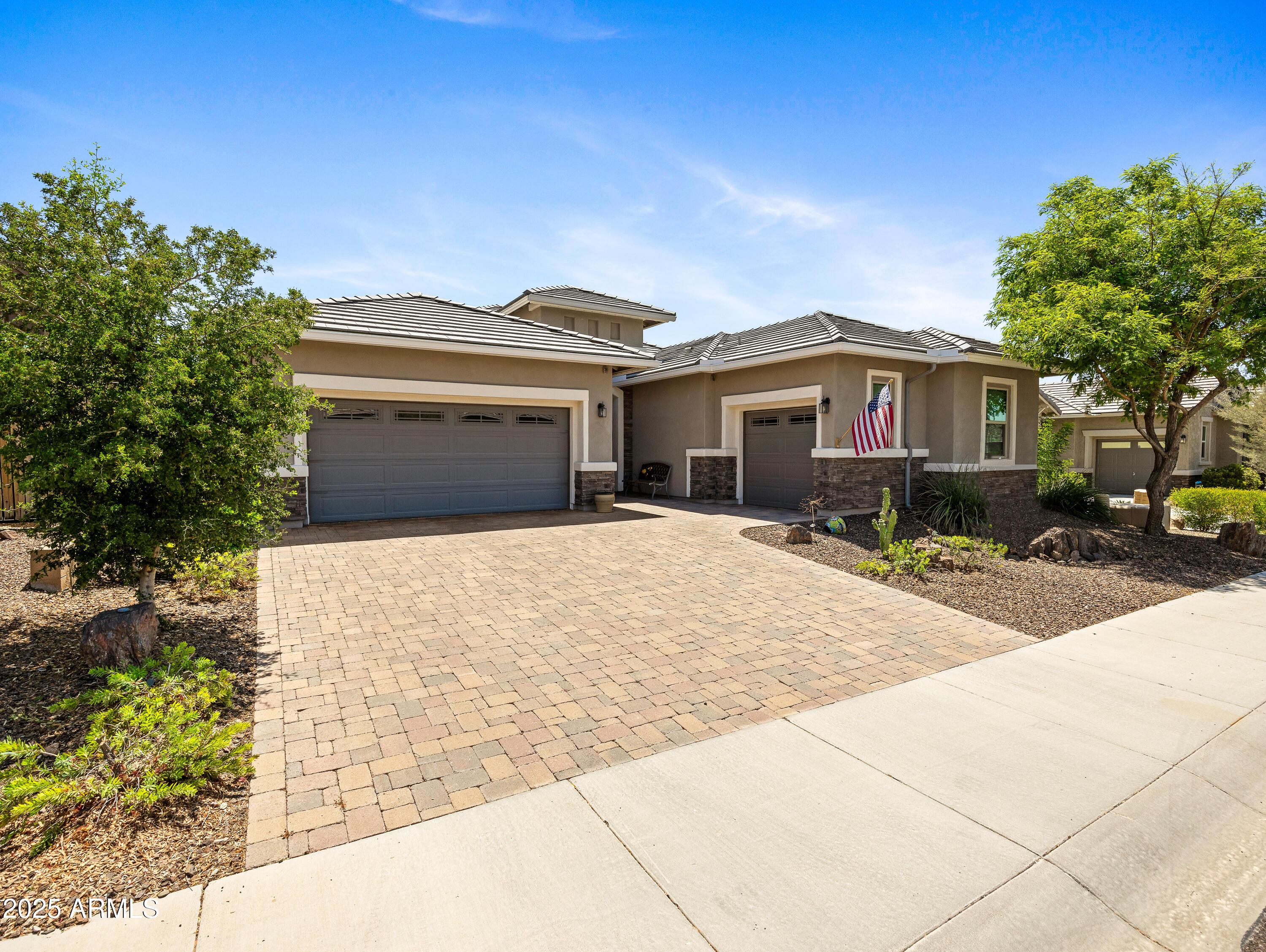 Photo one of 30287 N 115Th Dr Peoria AZ 85383 | MLS 6882599