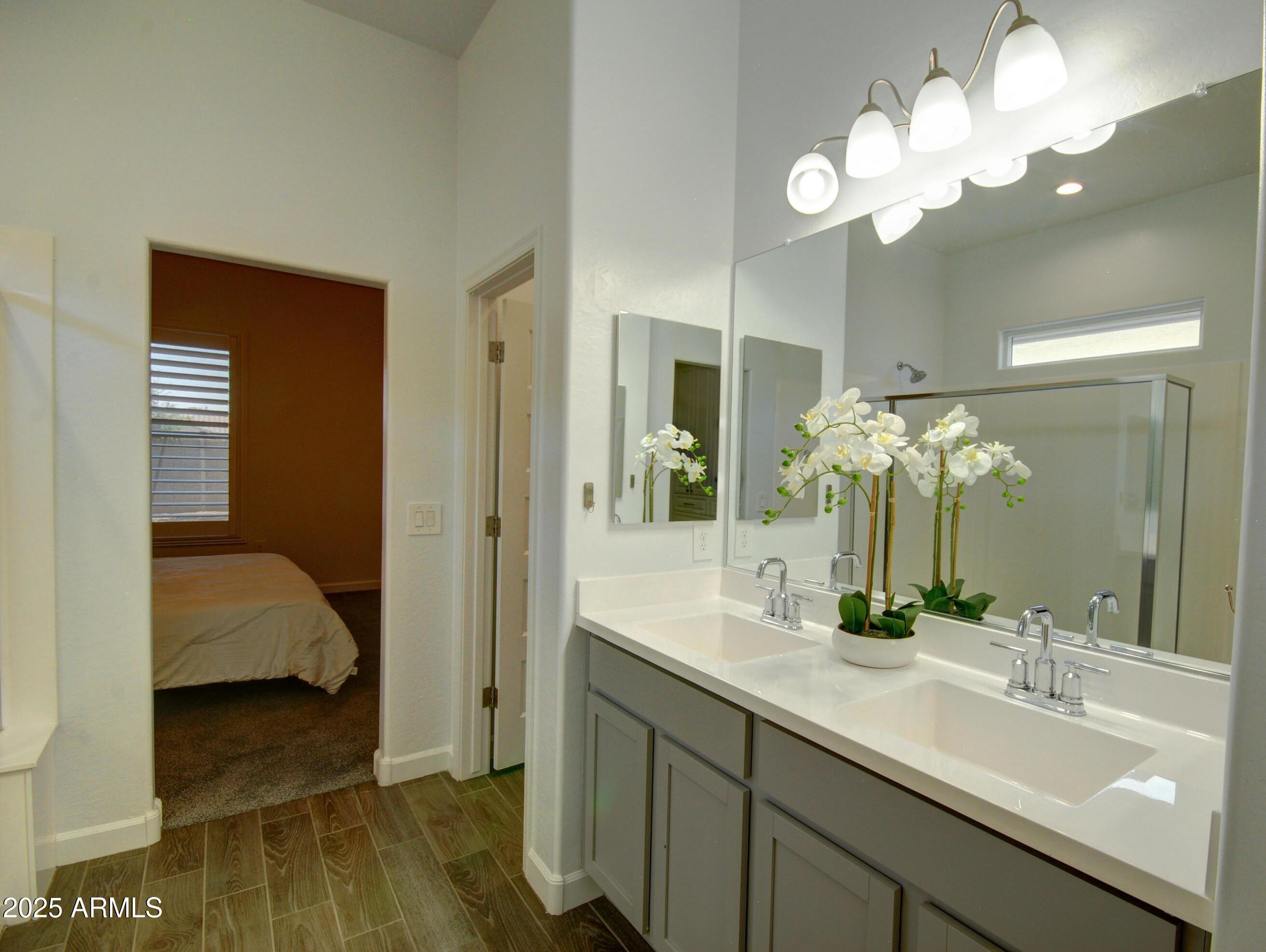 Photo #13