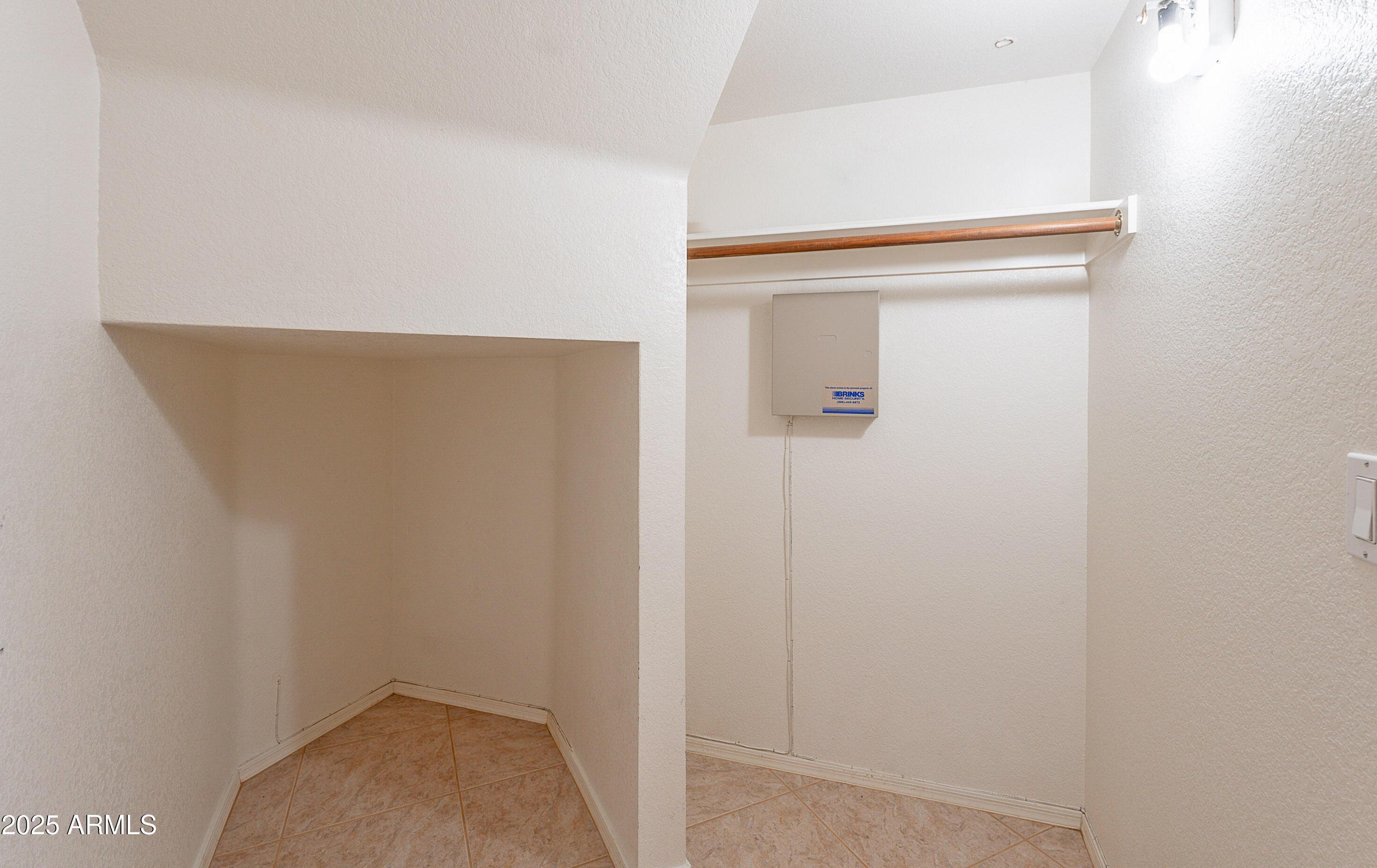 Photo #11