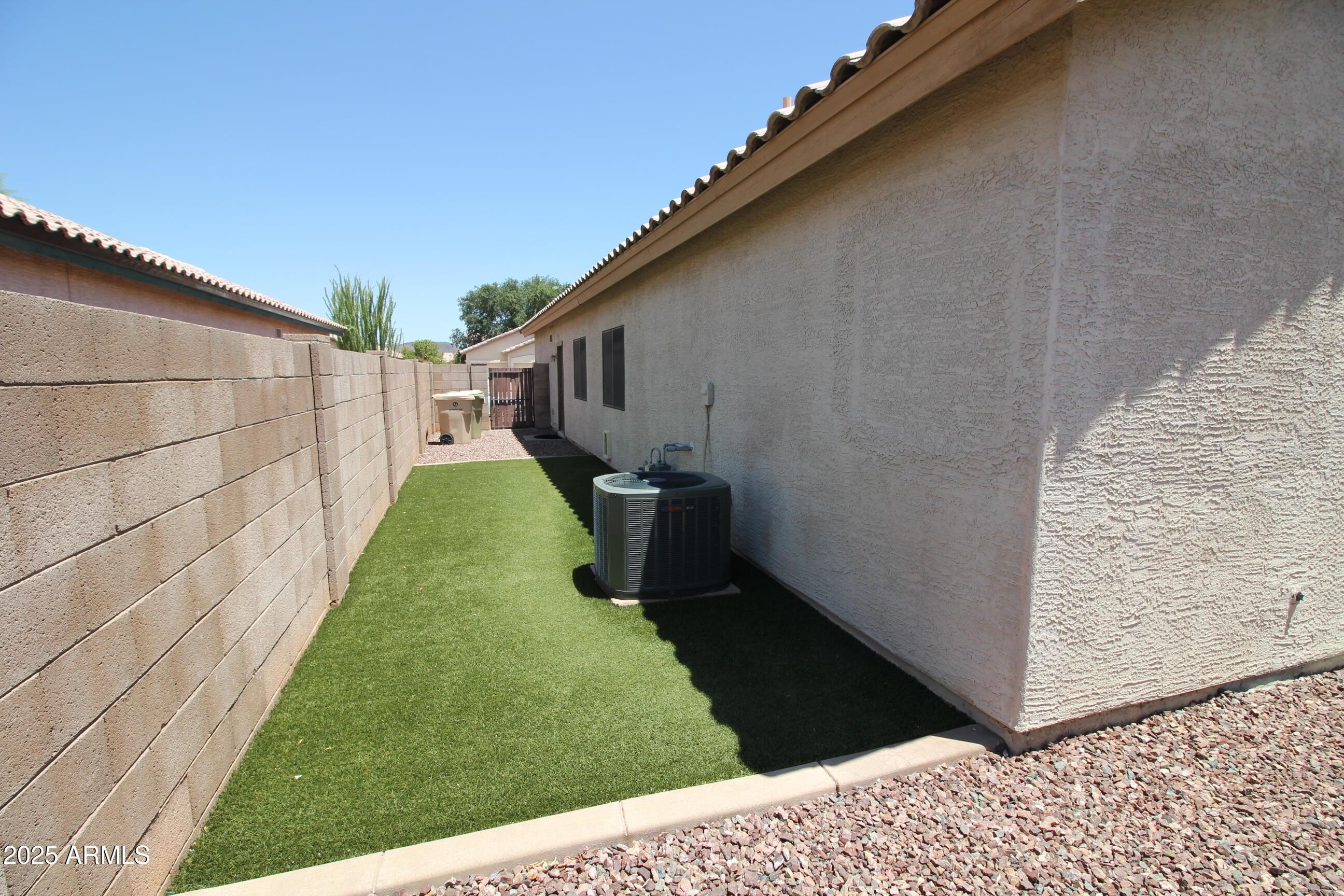 Photo #23