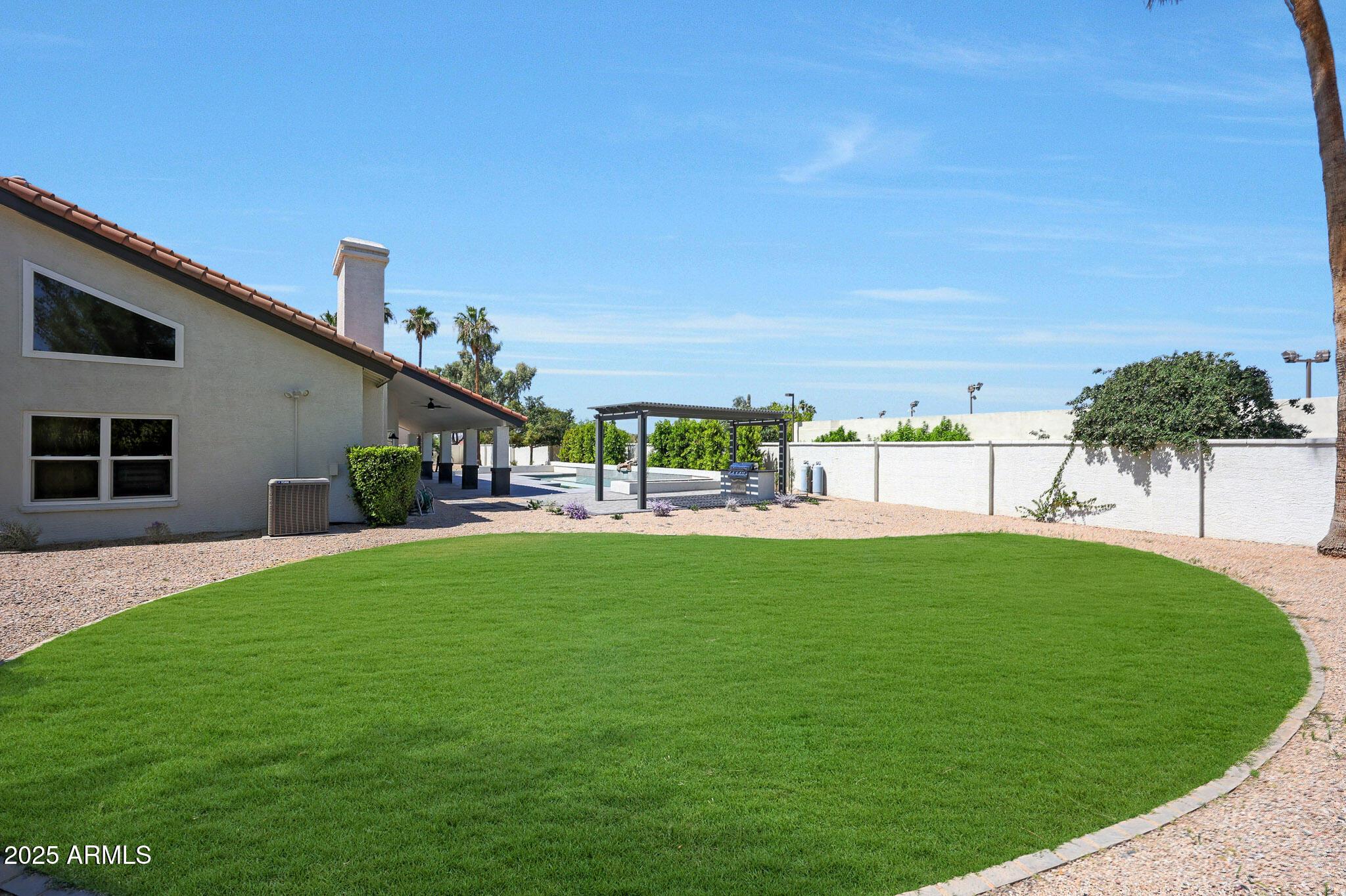 Photo #4
