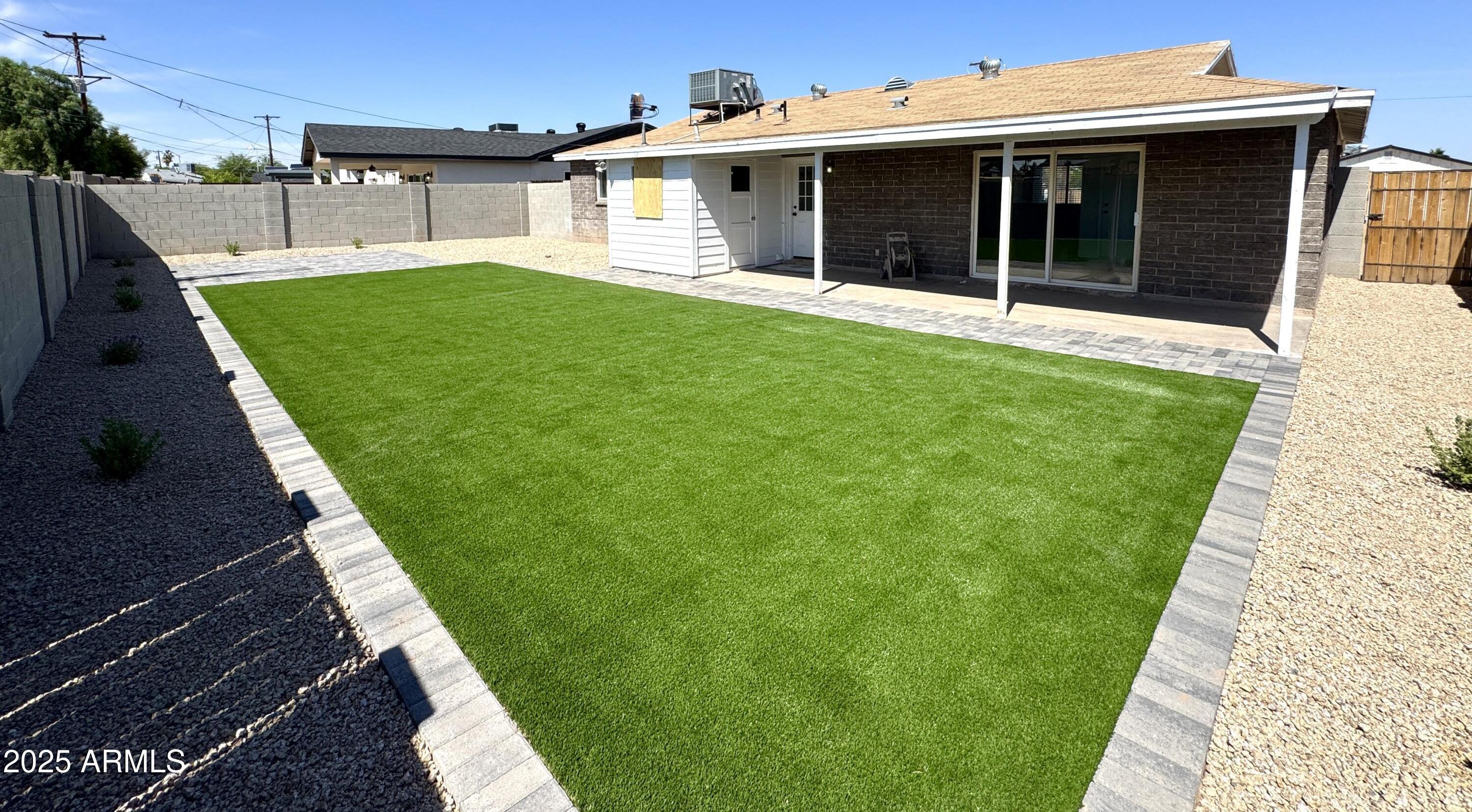 Photo #15