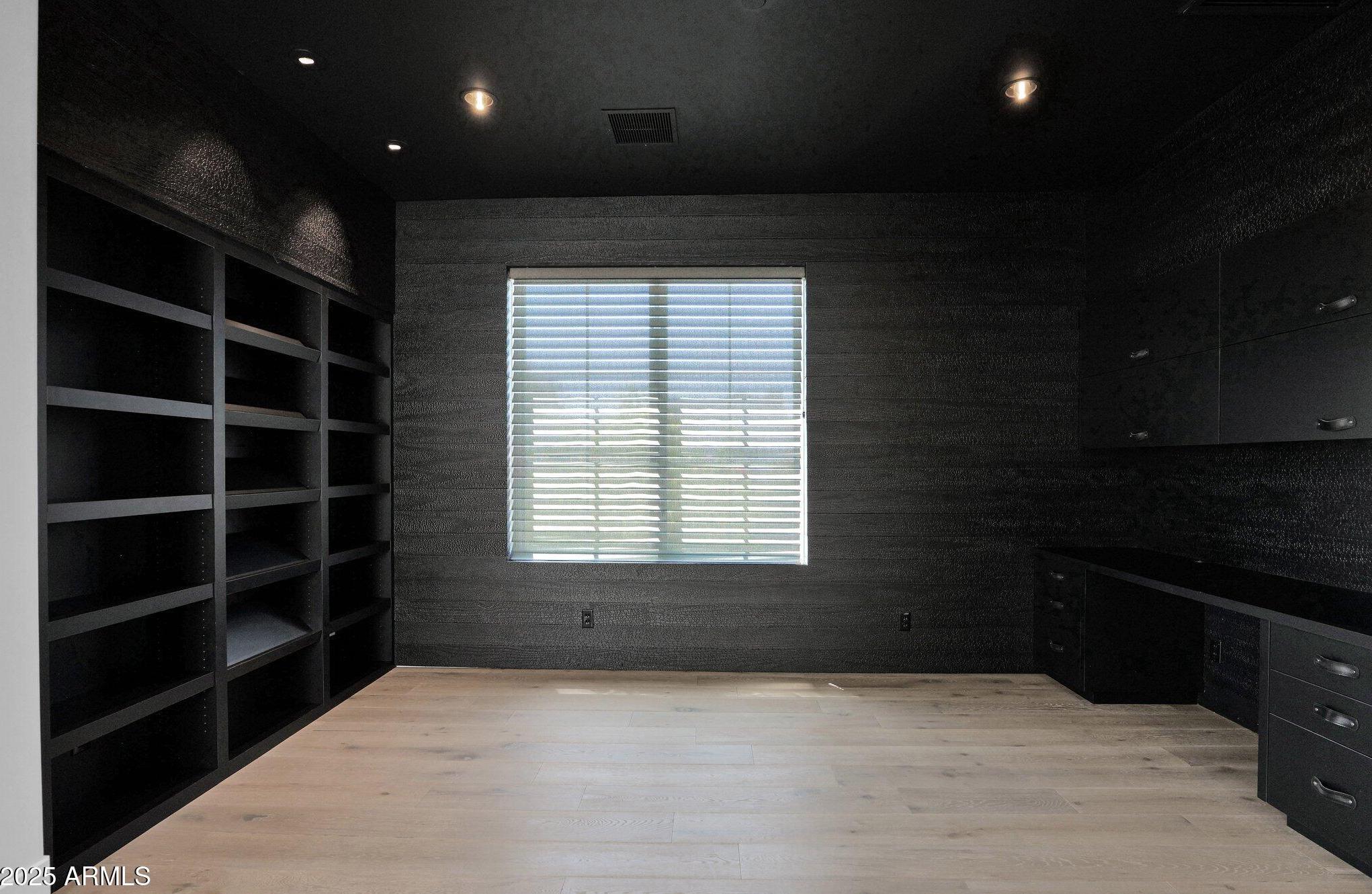 Photo #31
