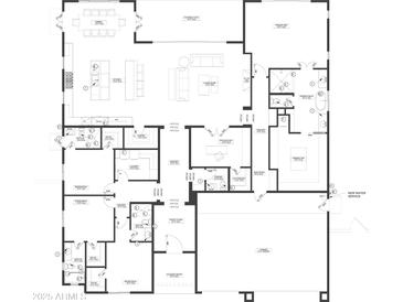 Detailed floor plan showcasing the layout of the home, including the primary suite and large kitchen at 10232 N 86Th St, Scottsdale, AZ 85258