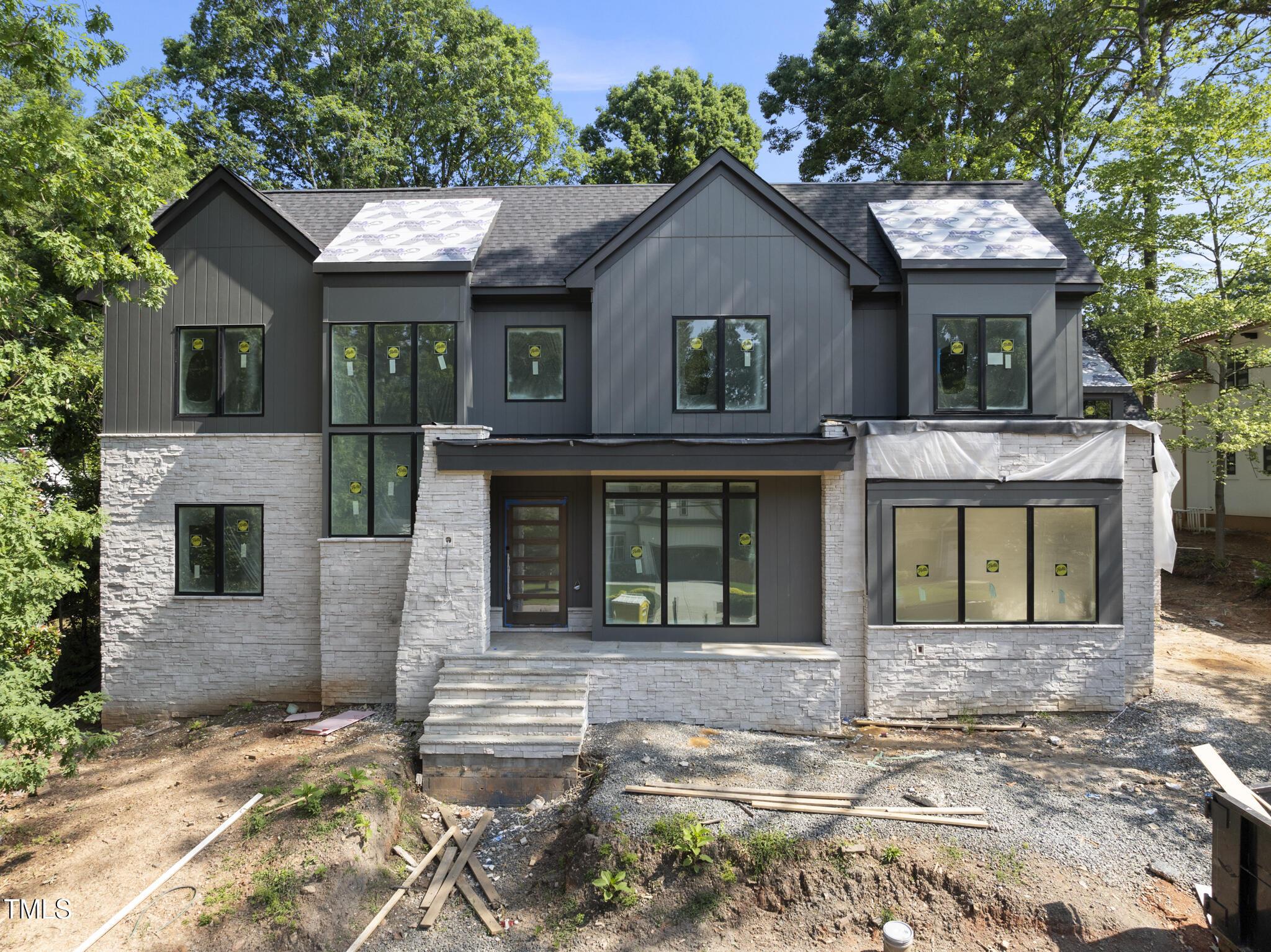 Photo one of 508 Northwood Dr Raleigh NC 27609 | MLS 10002673