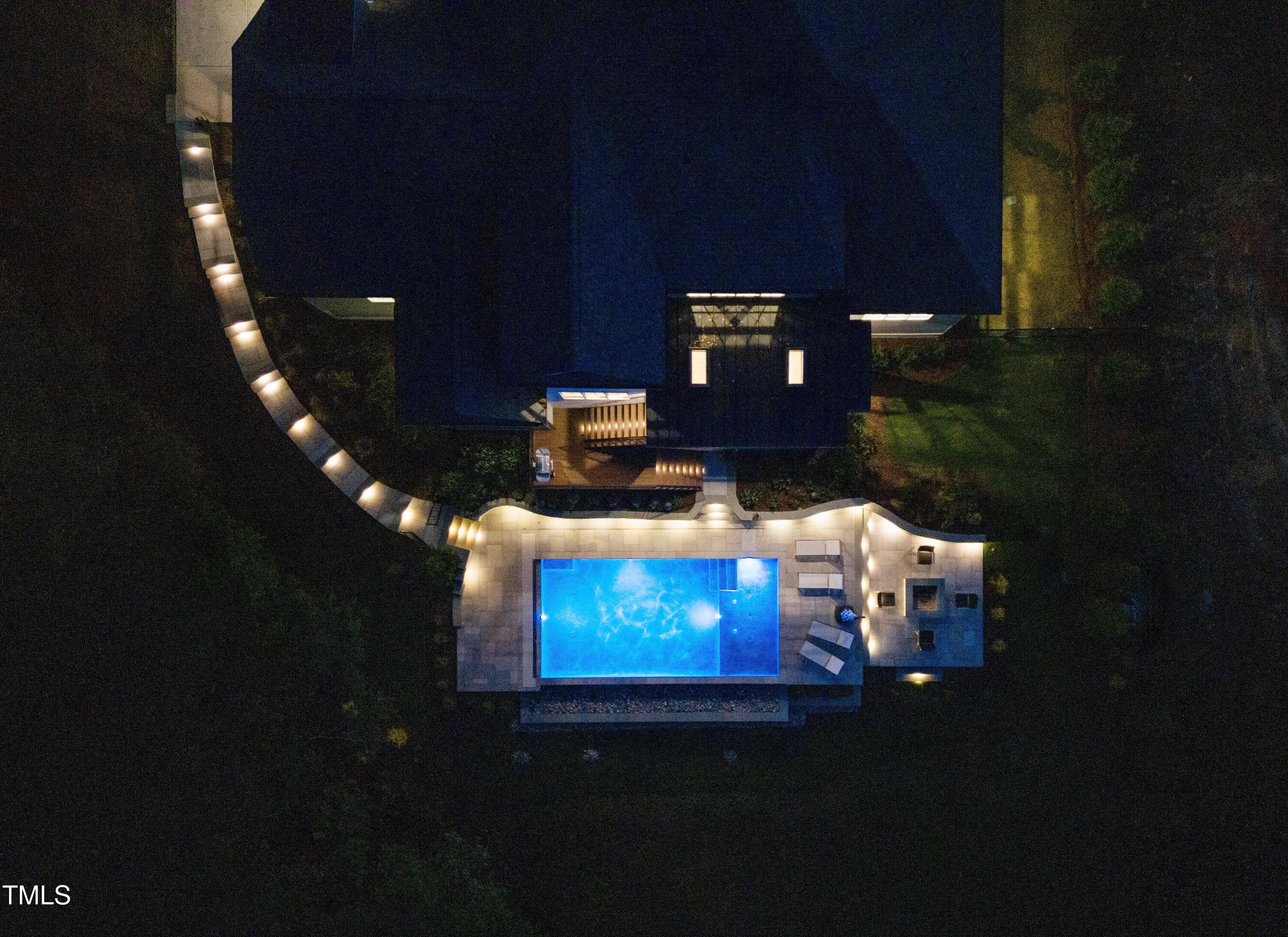 Photo #6