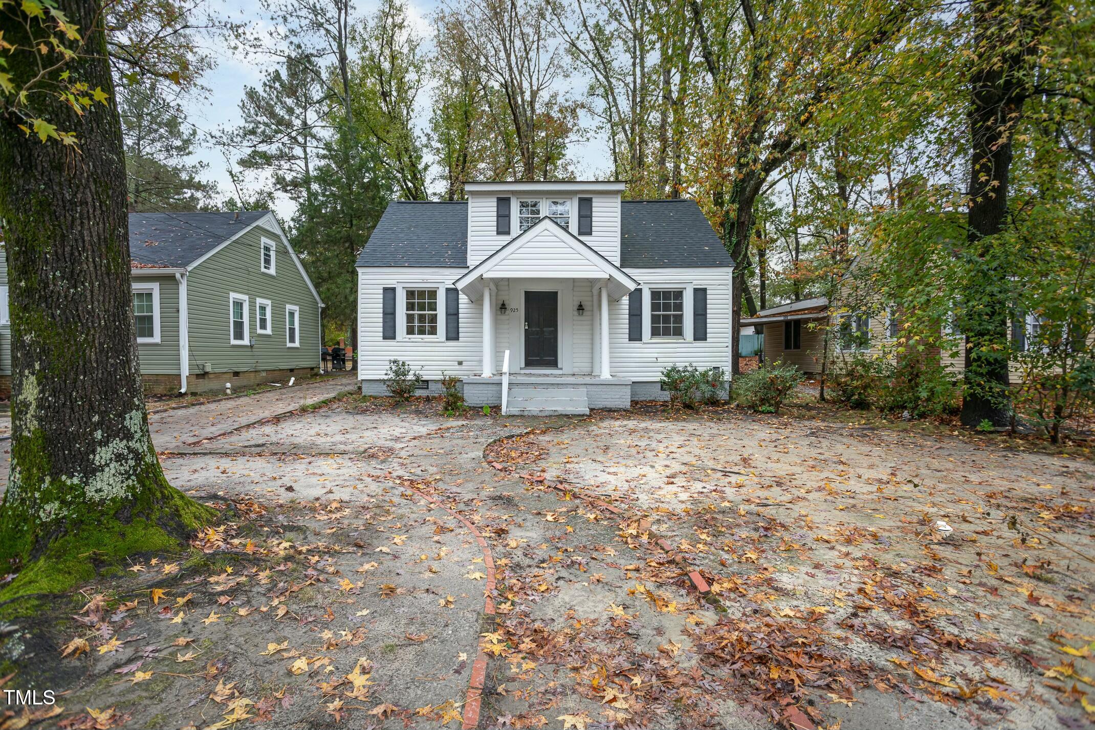 Photo one of 925 Redgate Ave Rocky Mount NC 27801 | MLS 10071157