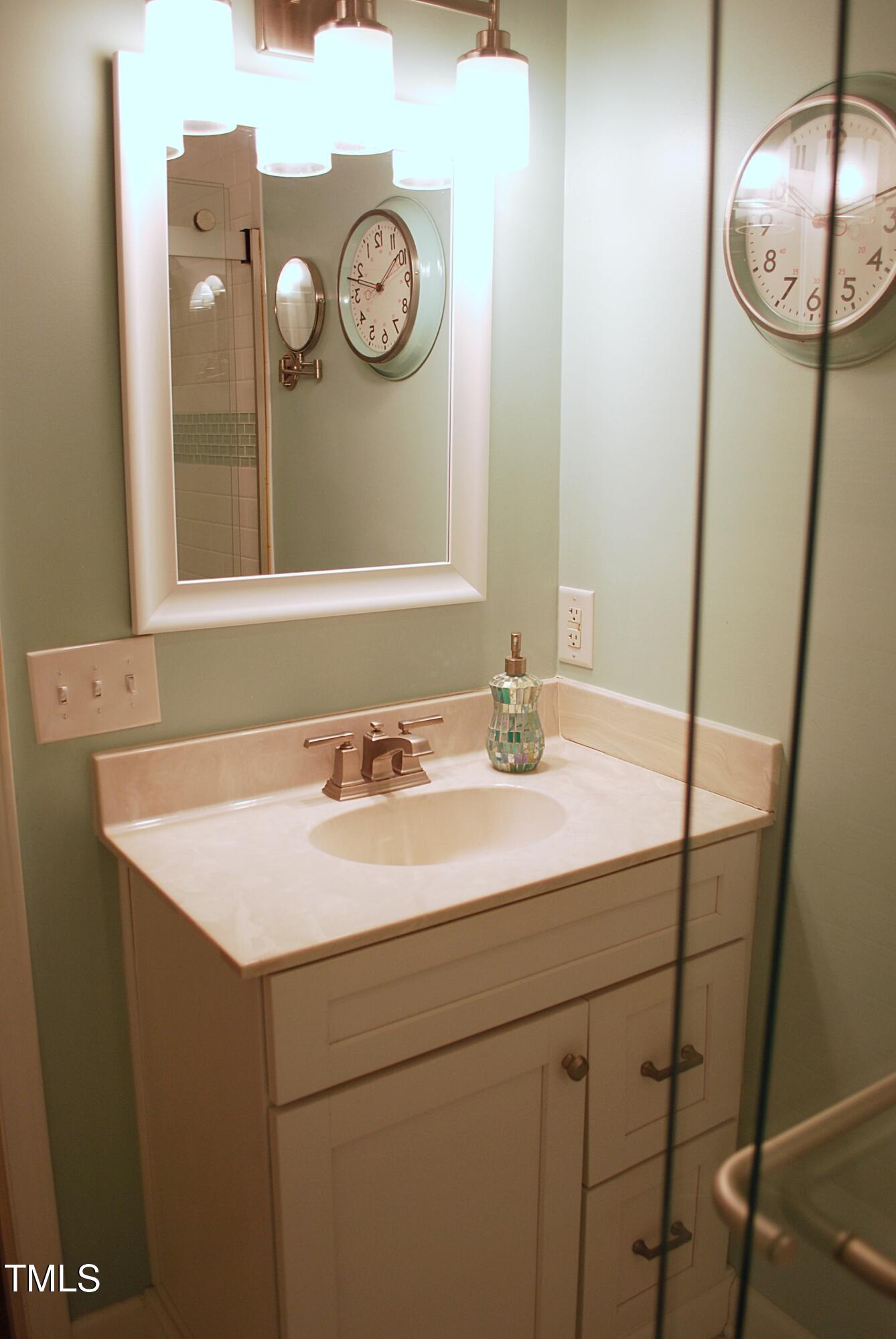 Photo #34