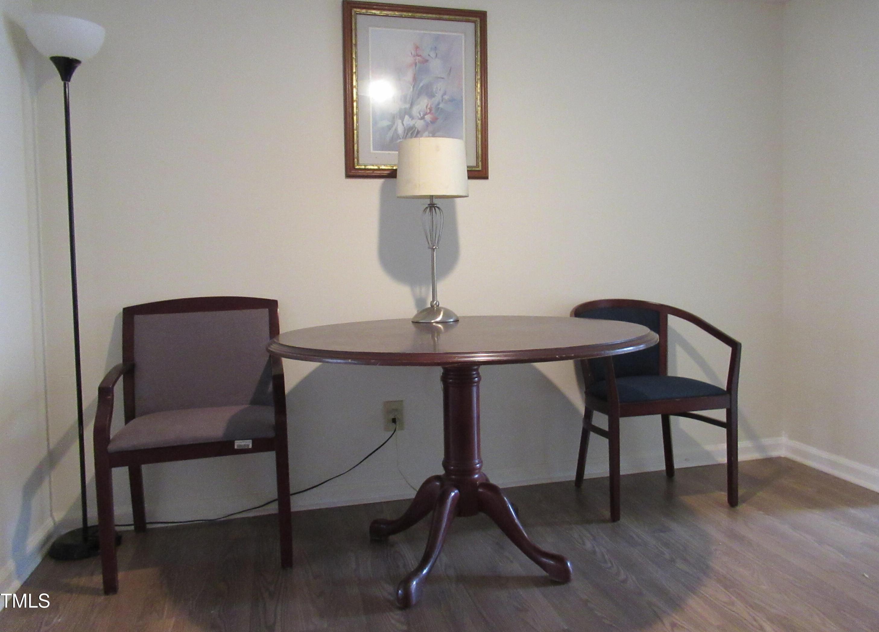 Photo #4