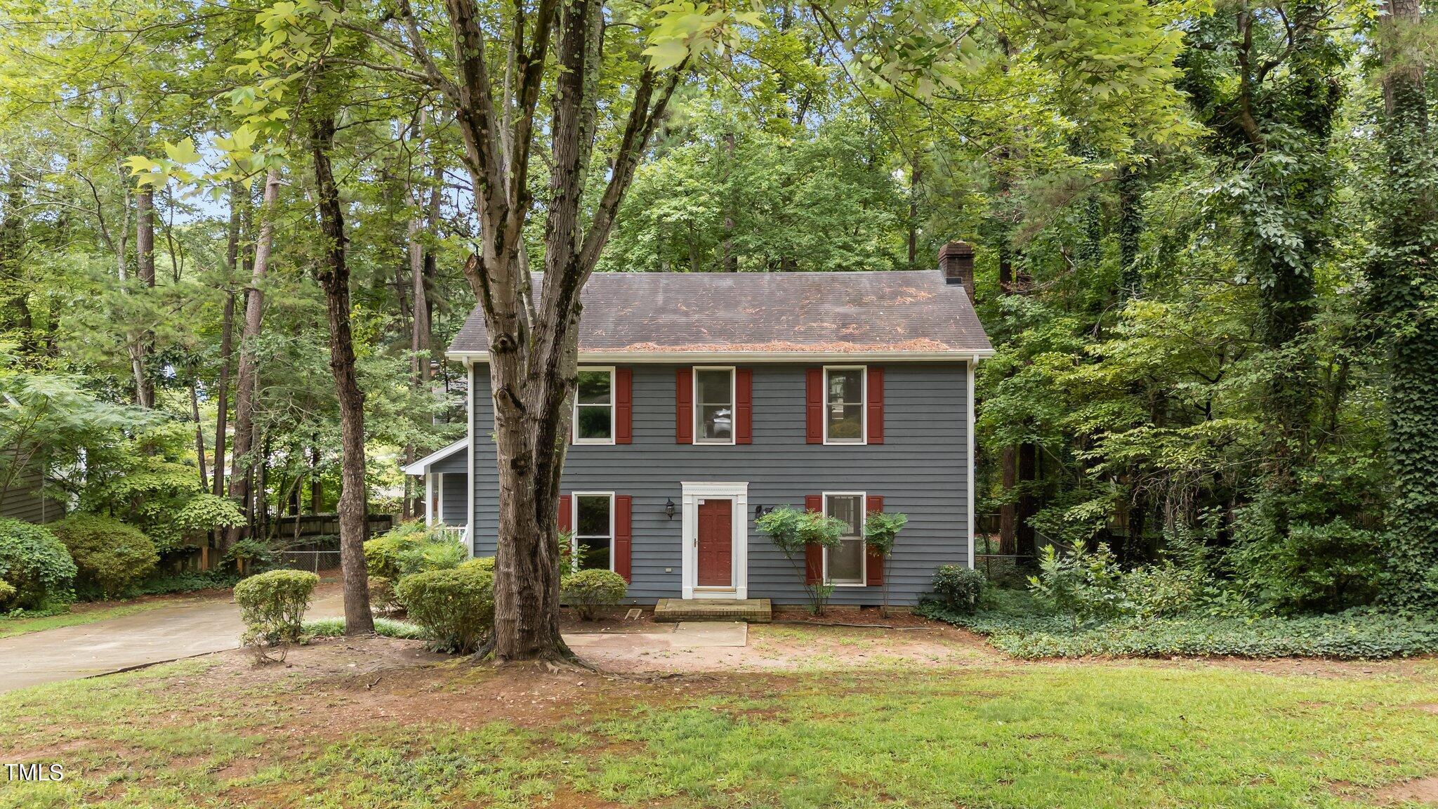 Photo one of 2301 Pastille Ln Raleigh NC 27612 | MLS 10080183