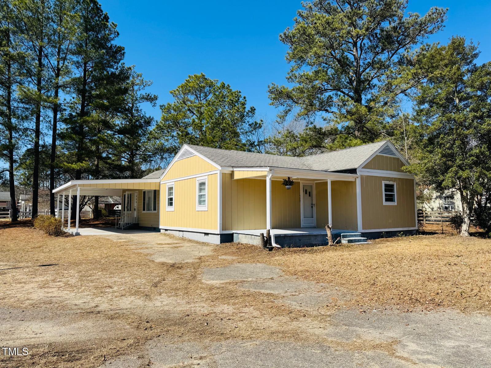 Photo one of 1403 Fairground Road Rd Dunn NC 28334 | MLS 10080498