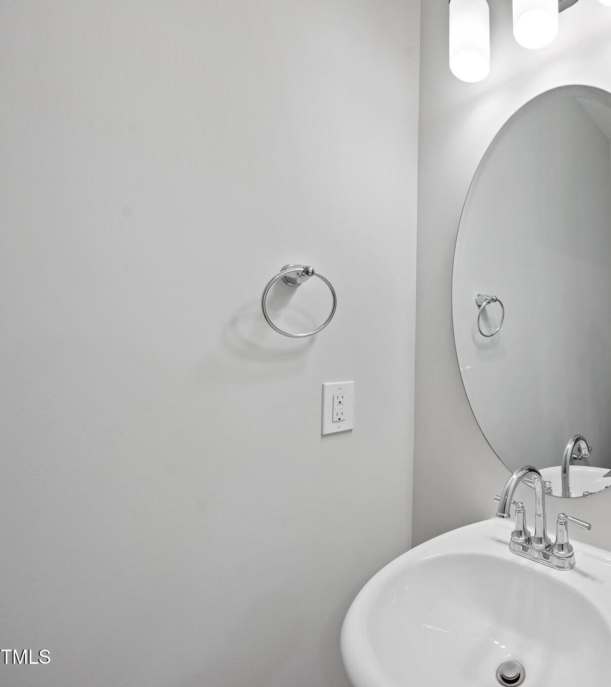 Photo #8