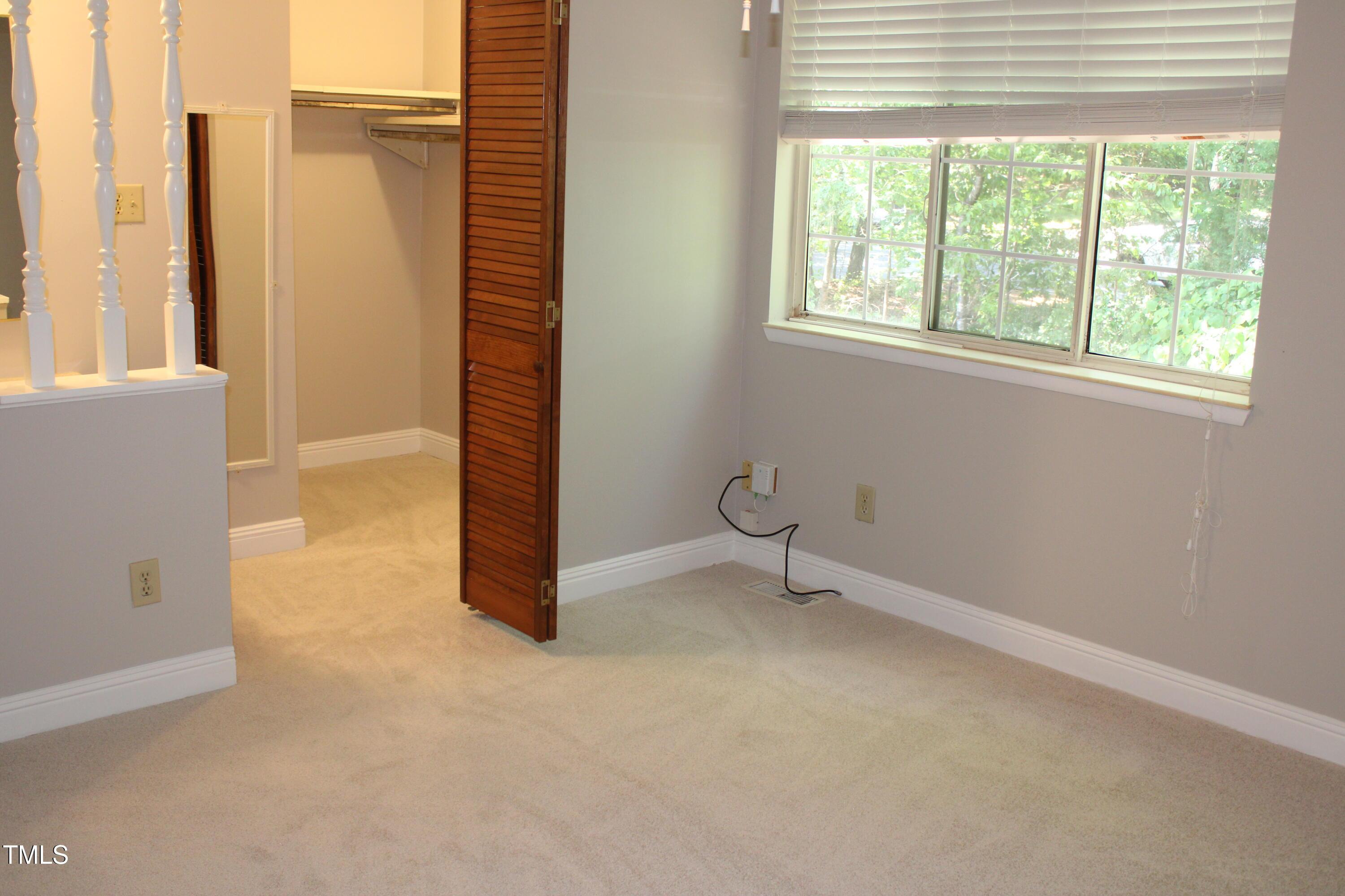 Photo #12