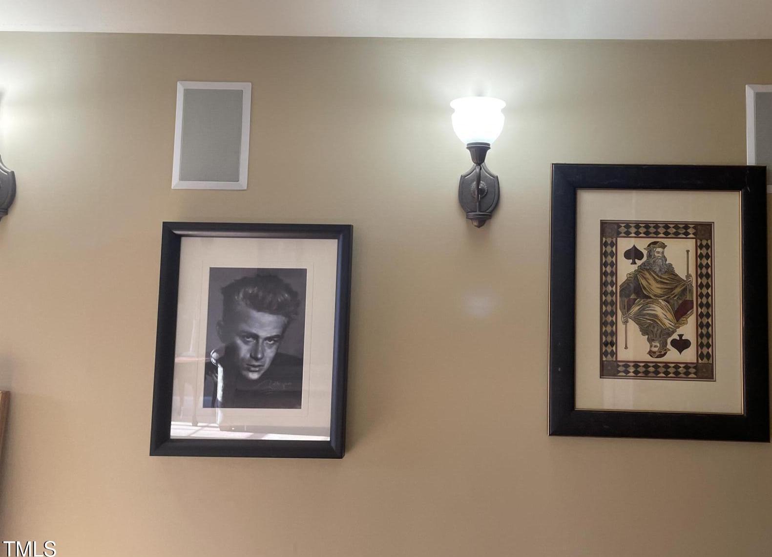 Photo #33