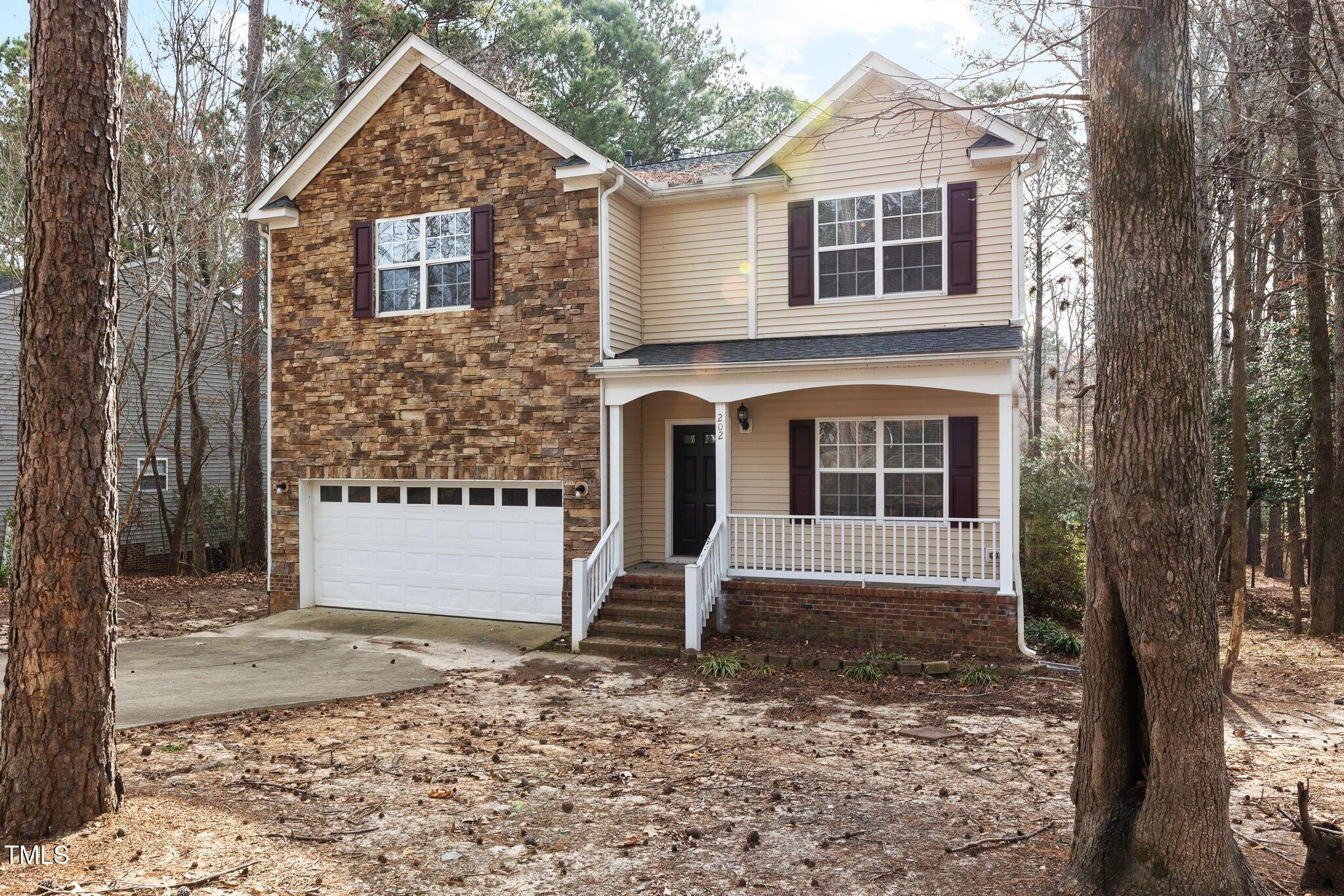 Photo one of 202 River Hills Dr Clayton NC 27527 | MLS 10082519