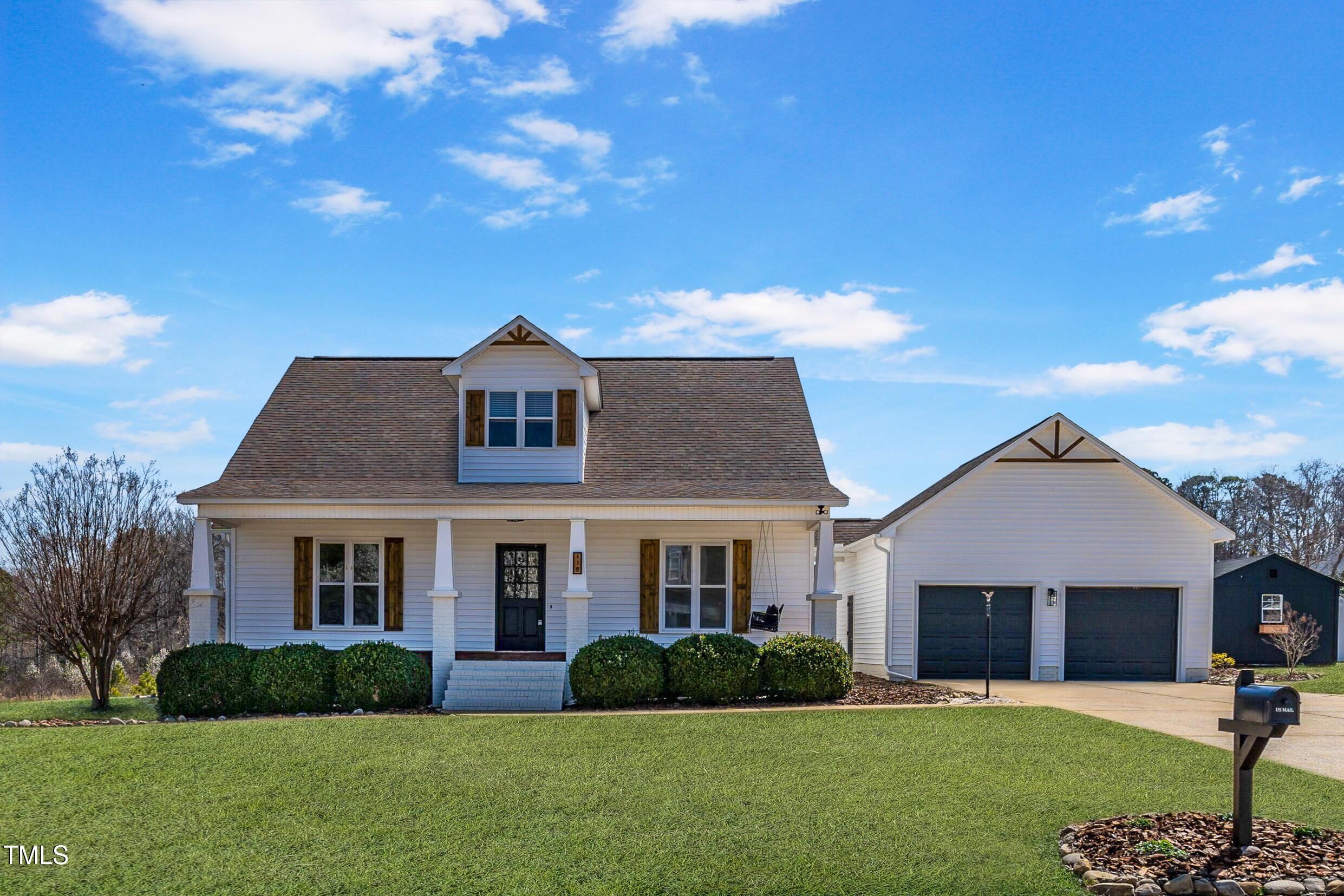 Photo one of 118 Riverwood Dr Fuquay Varina NC 27526 | MLS 10083024