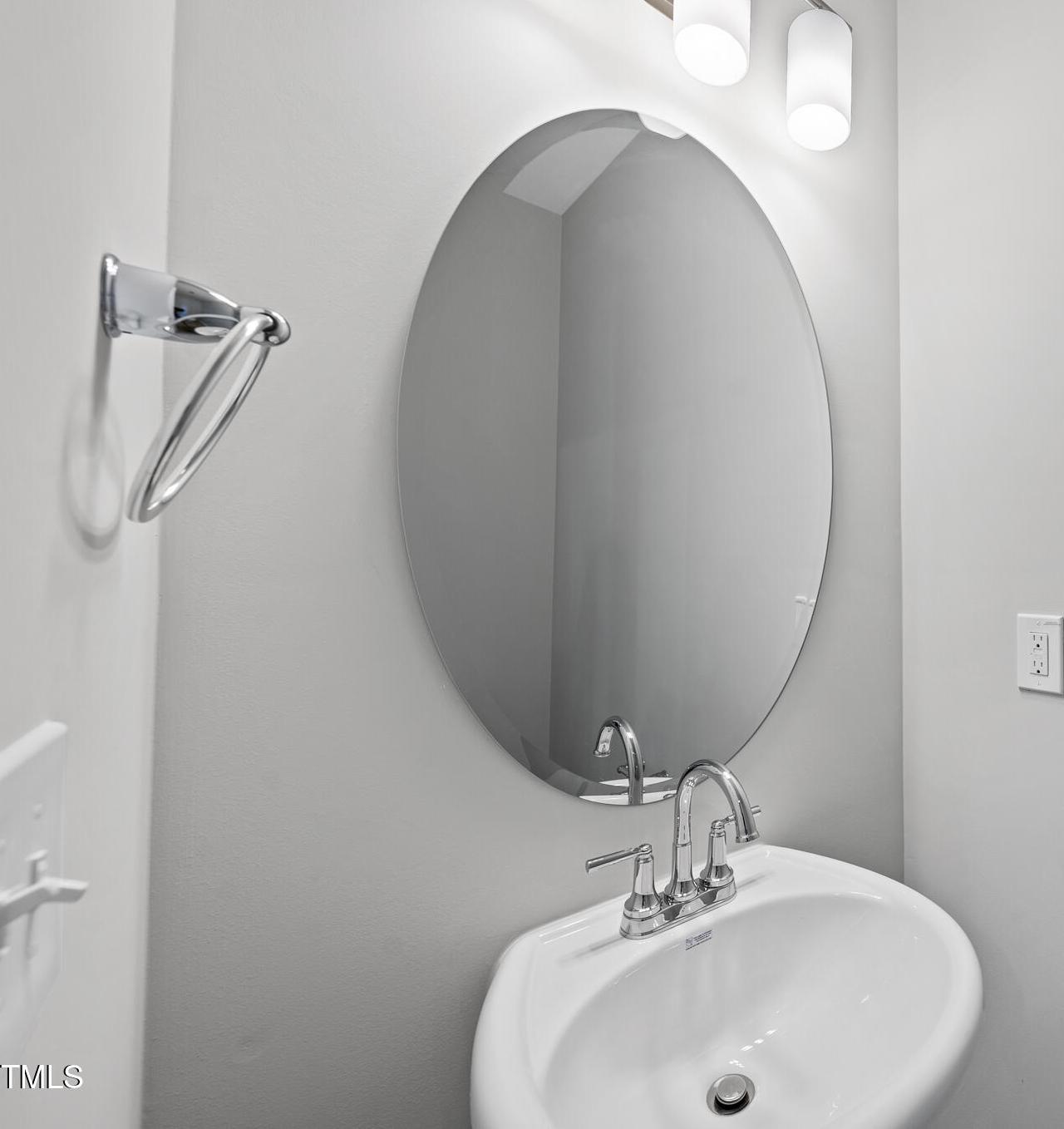 Photo #10