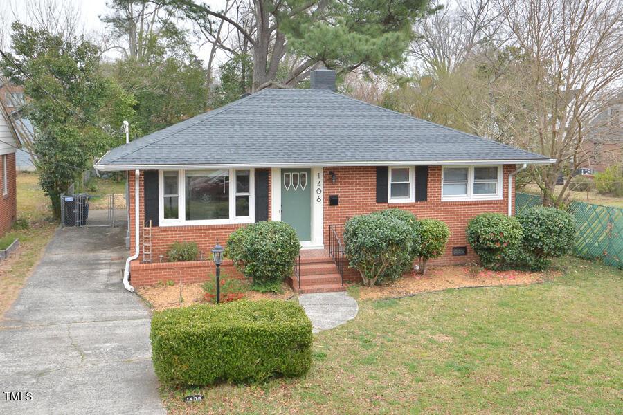 Photo one of 1406 Watts St Durham NC 27701 | MLS 10083486