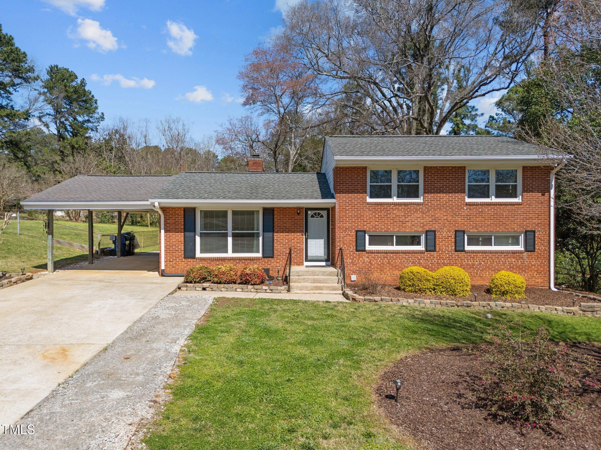 Photo one of 5108 Melbourne Rd Raleigh NC 27606 | MLS 10083756