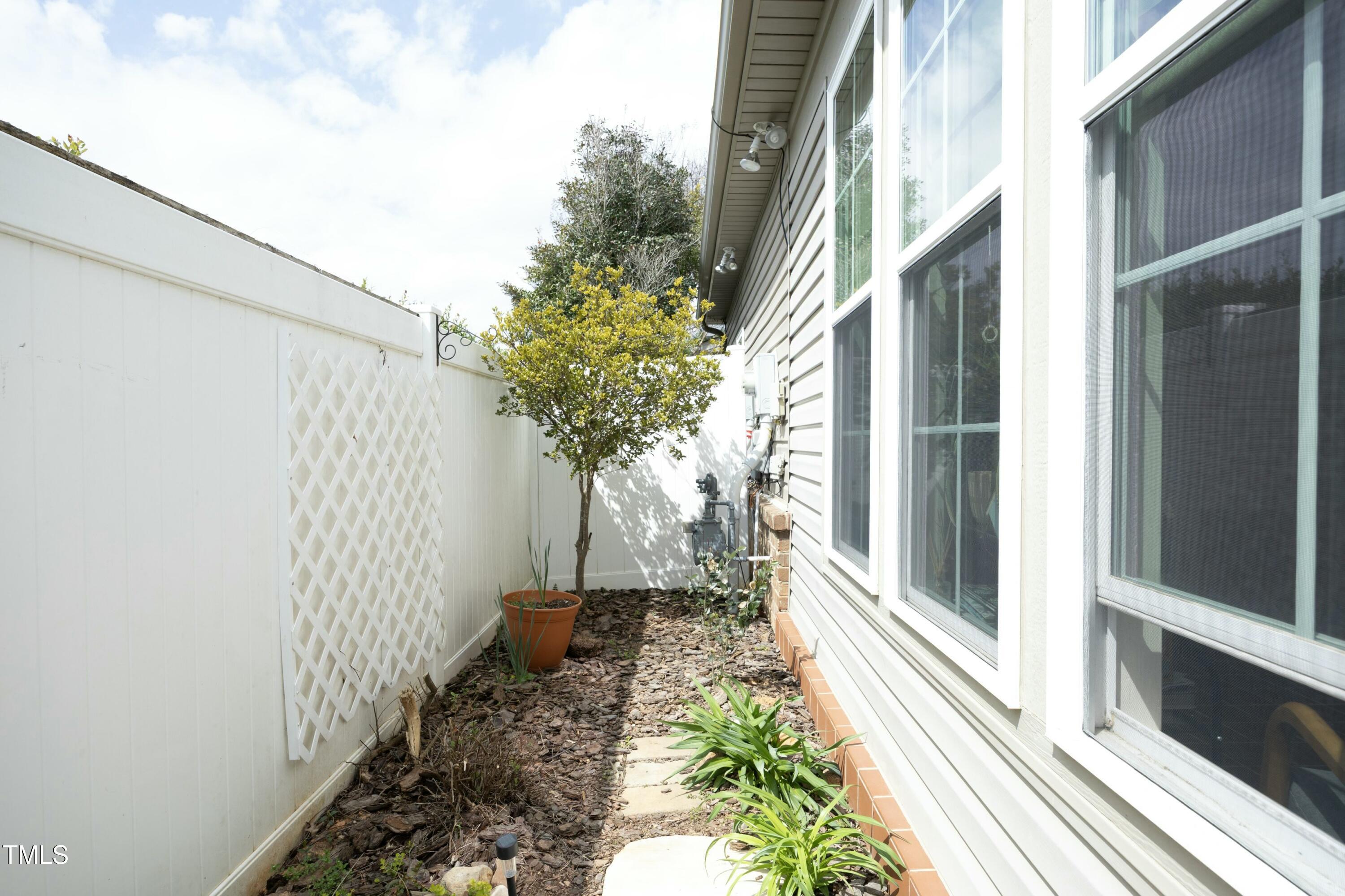 Photo #28