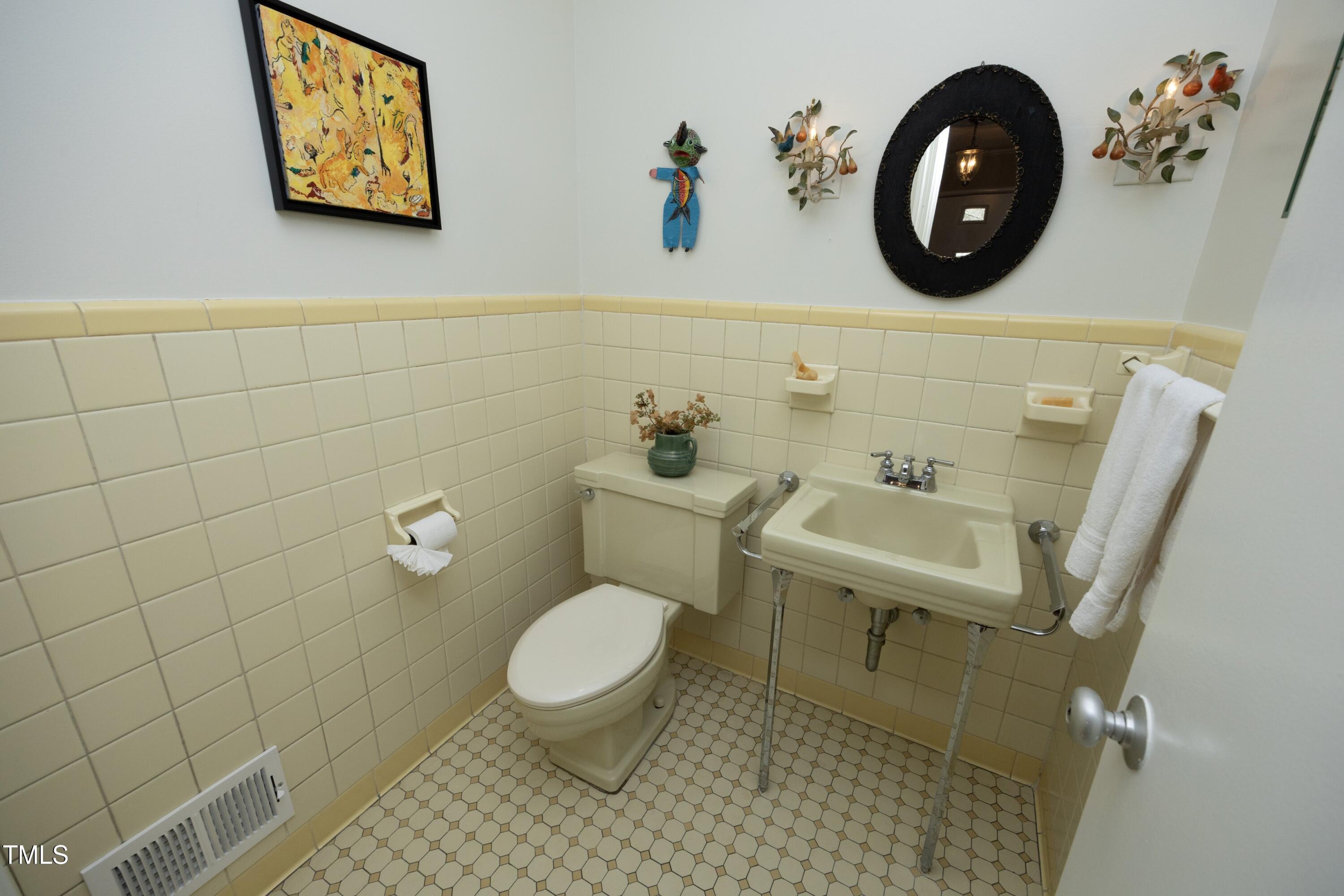 Photo #12