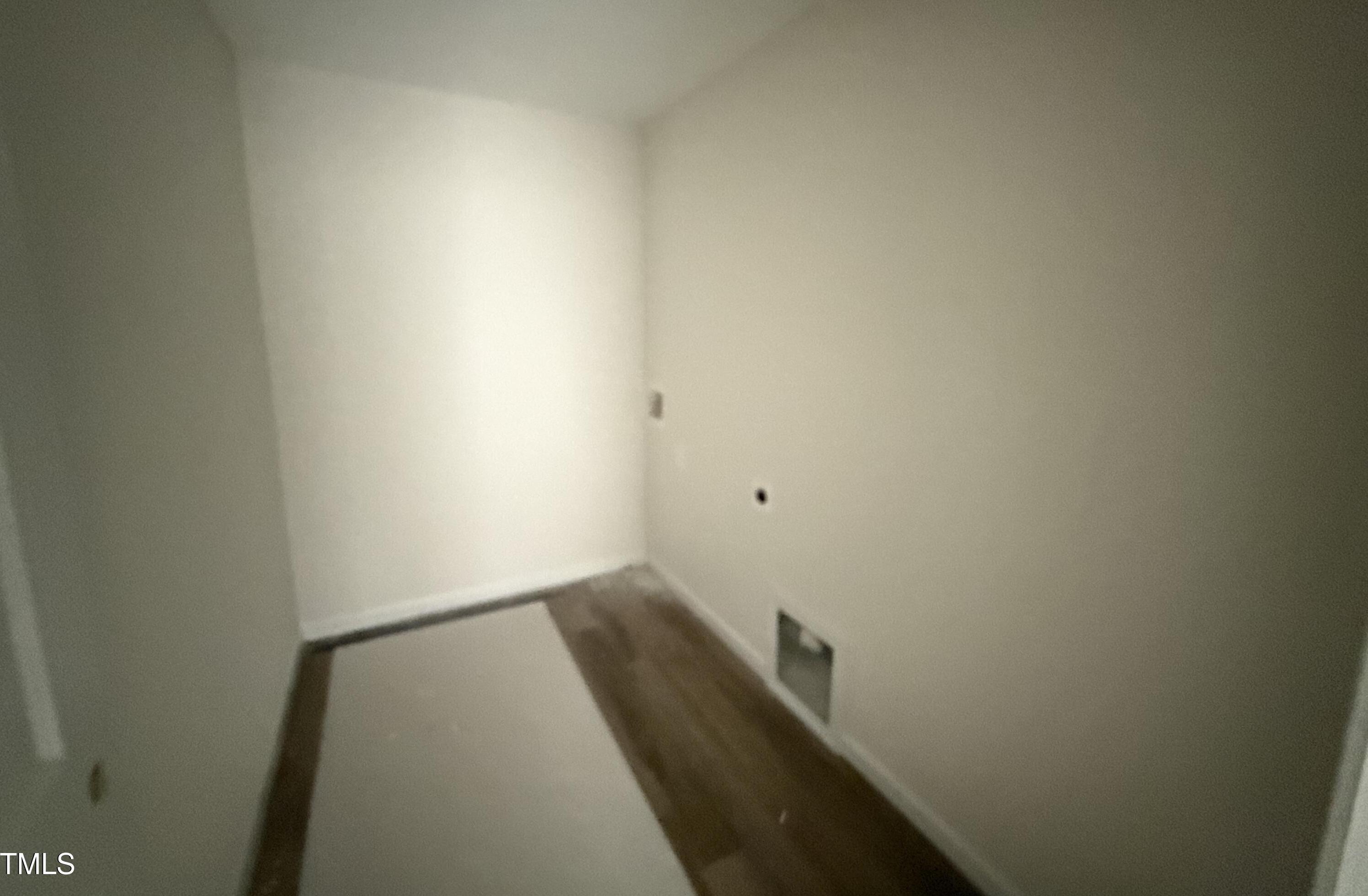 Photo #6
