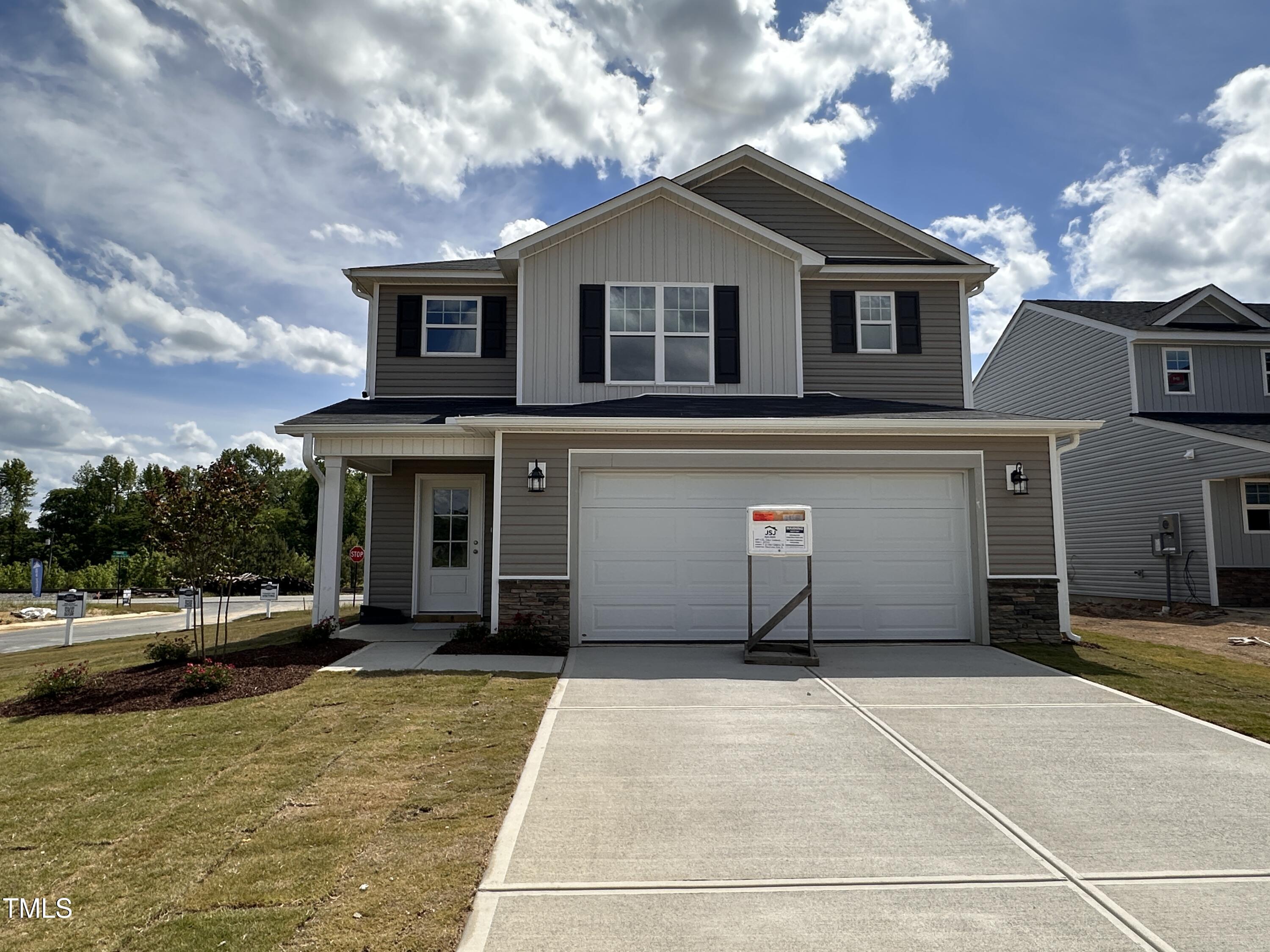 Photo one of 9 W Emily Gardens Dr Selma NC 27576 | MLS 10087719