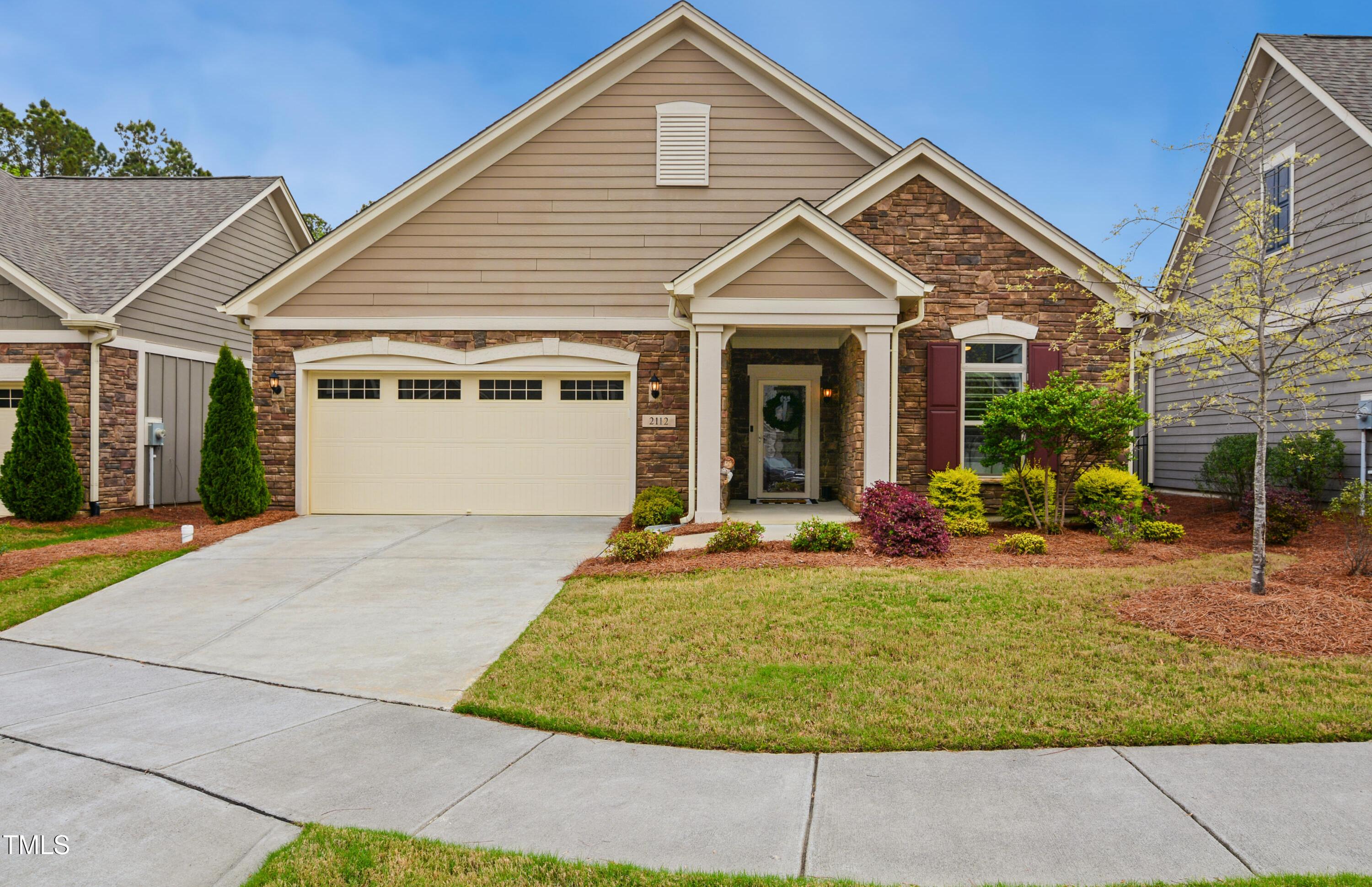 Photo one of 2112 Bradford Mill Ct Apex NC 27539 | MLS 10087941