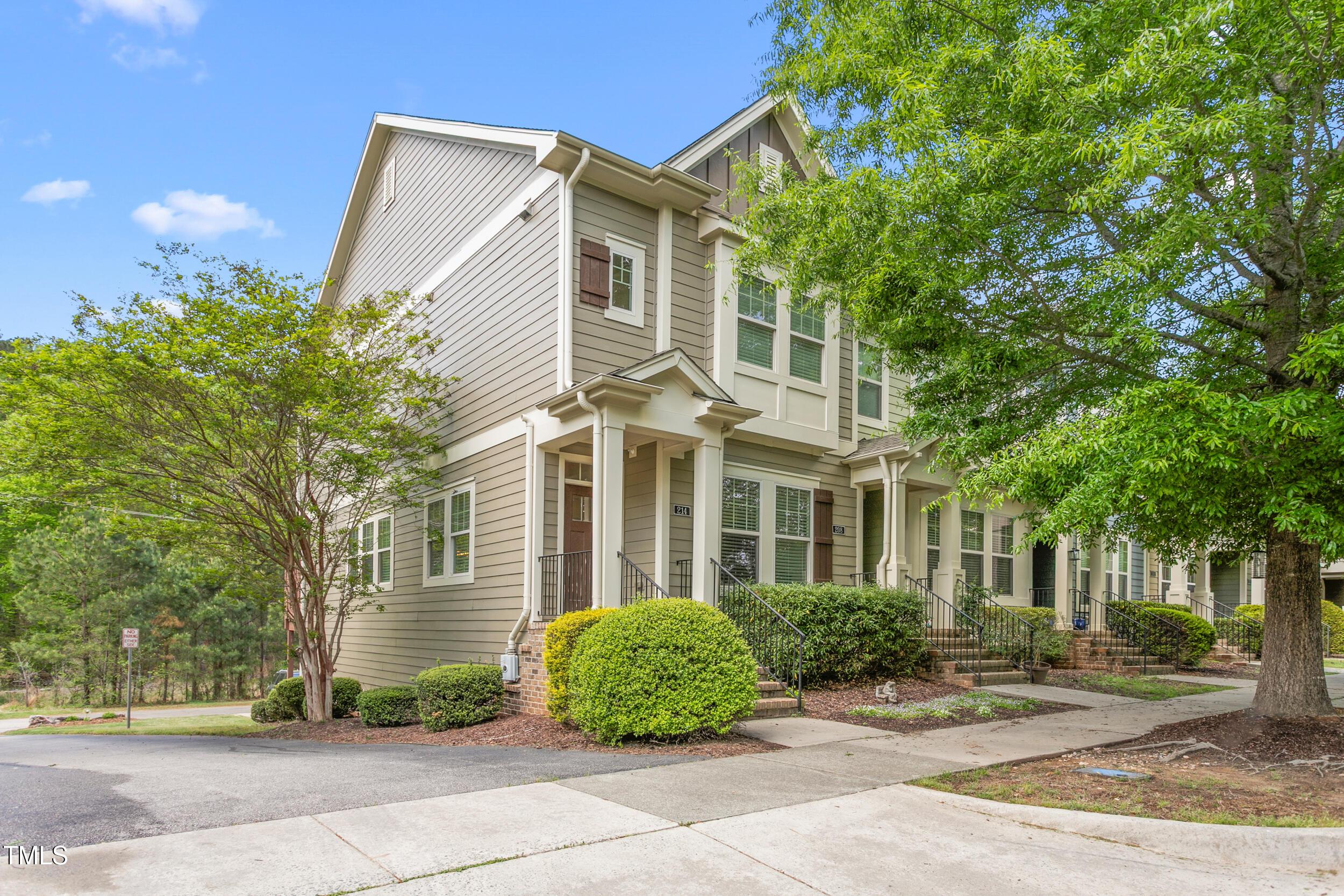 Photo one of 214 S Camellia St Chapel Hill NC 27516 | MLS 10088611