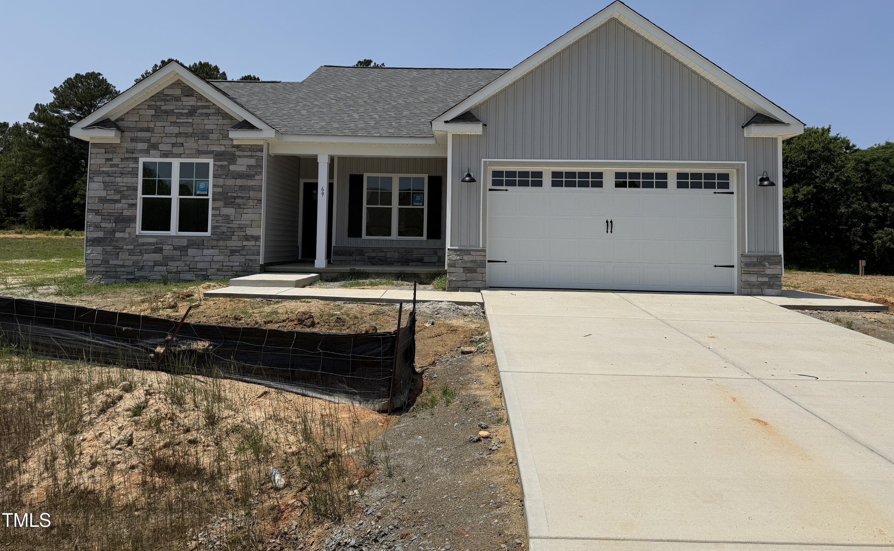 Photo one of 69 Tee Dr Selma NC 27576 | MLS 10088851