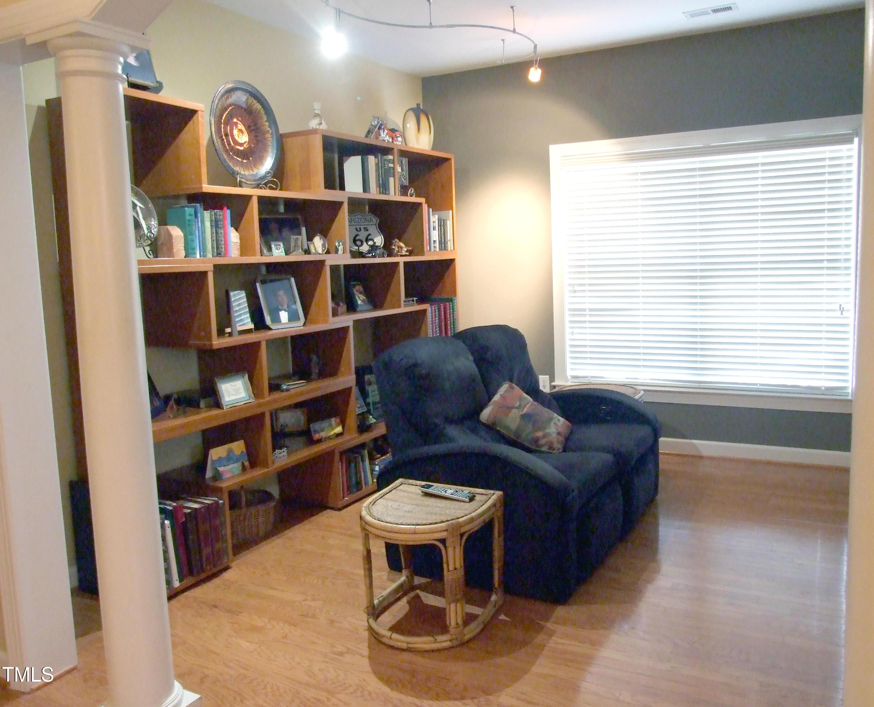 Photo #33