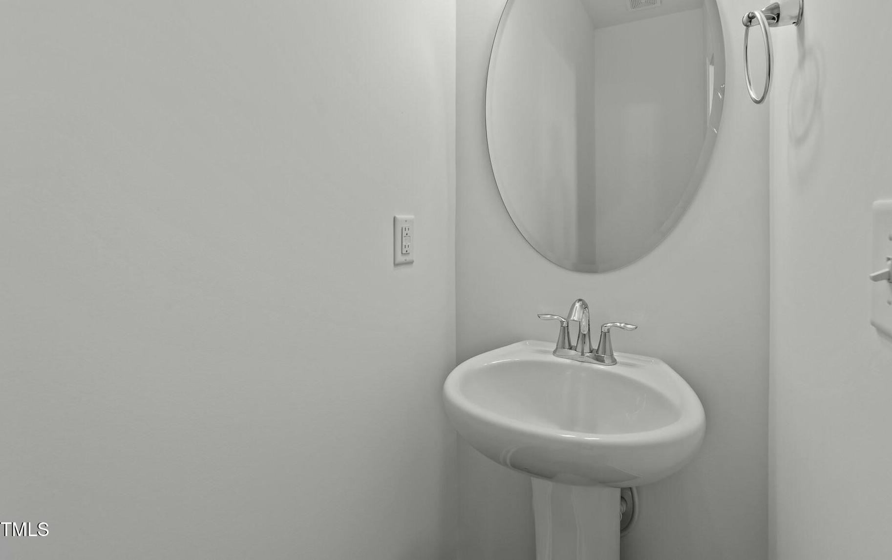 Photo #12