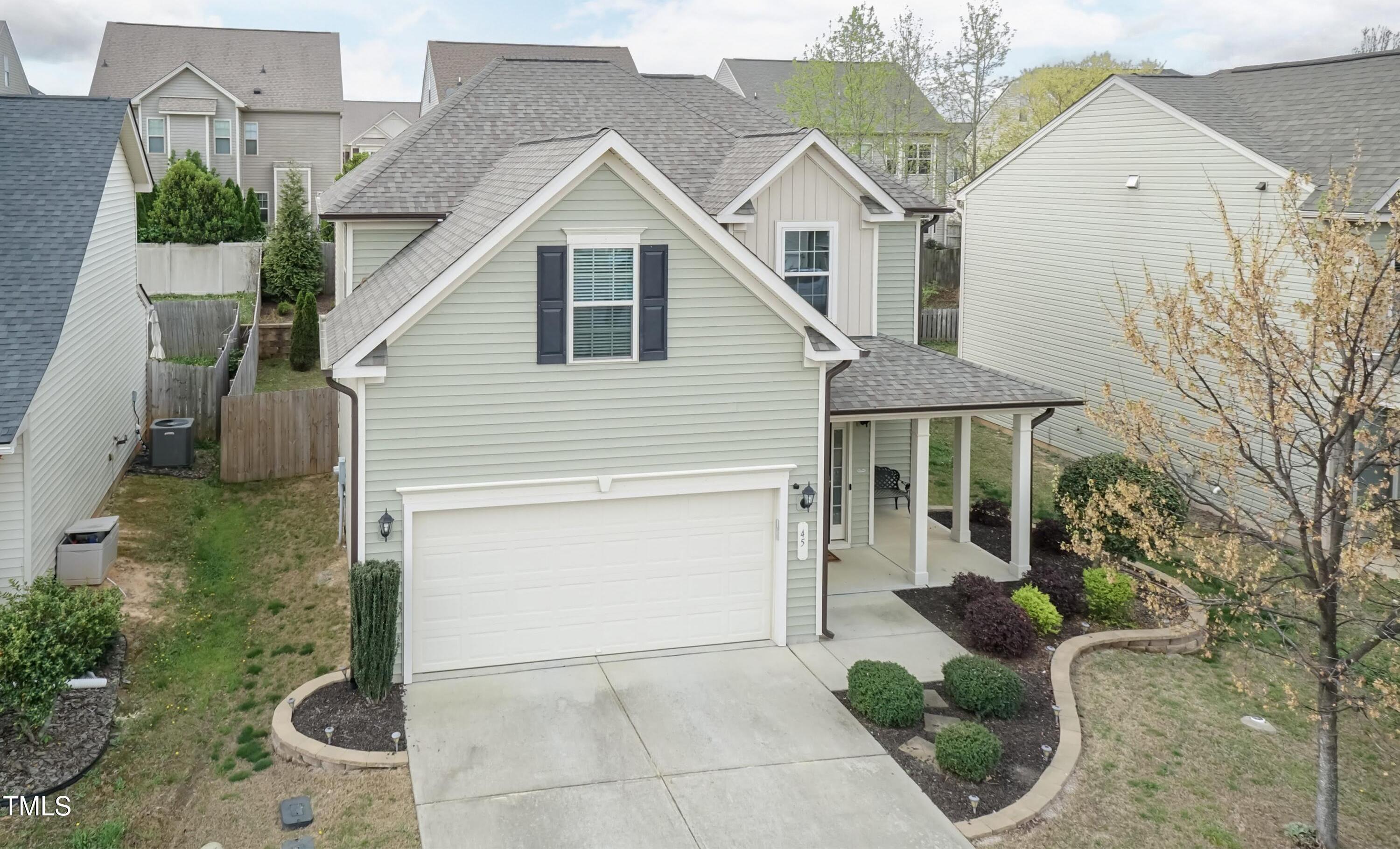 Photo one of 45 Davelyn Ct Garner NC 27529 | MLS 10090980