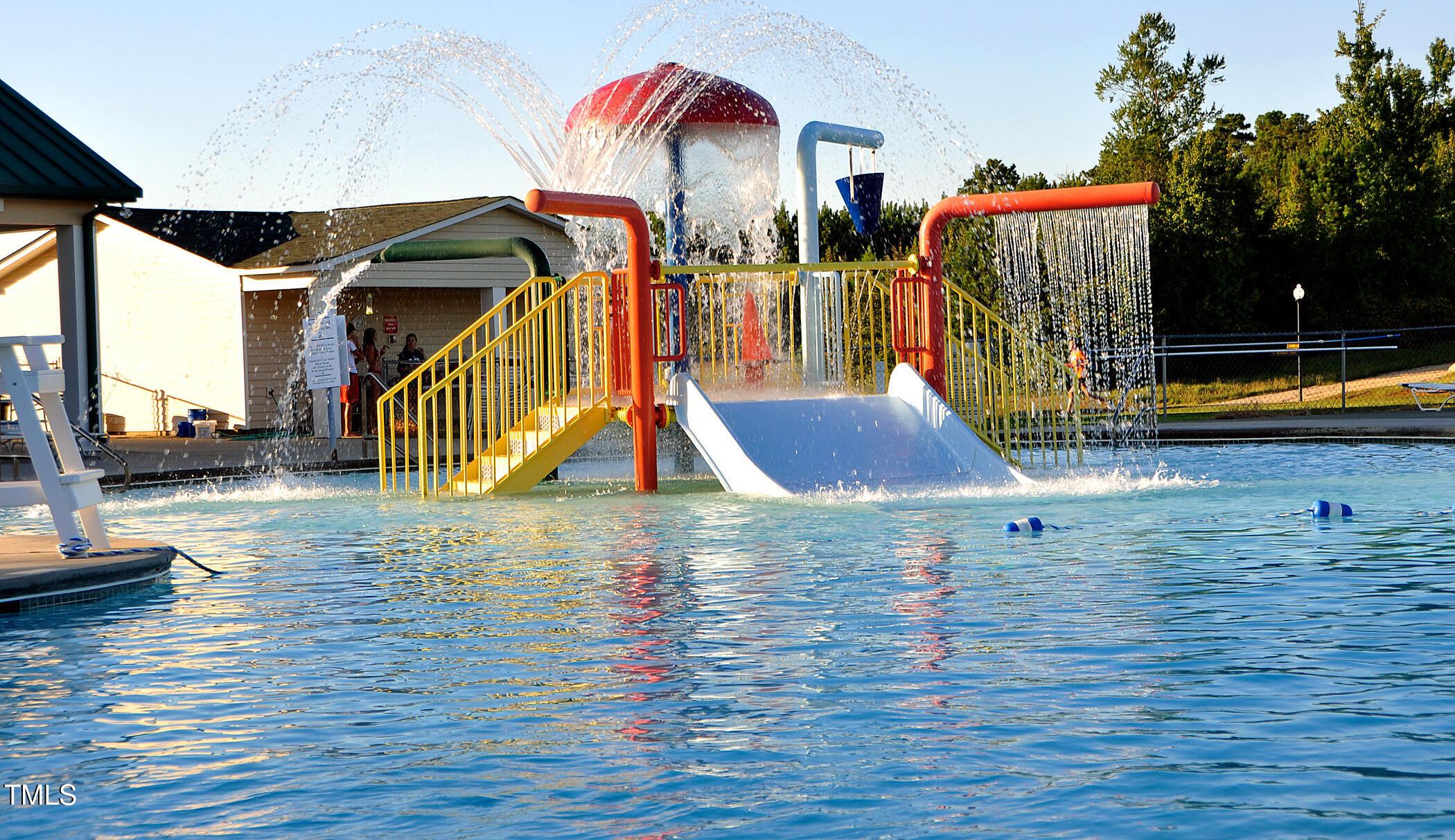 Photo #10