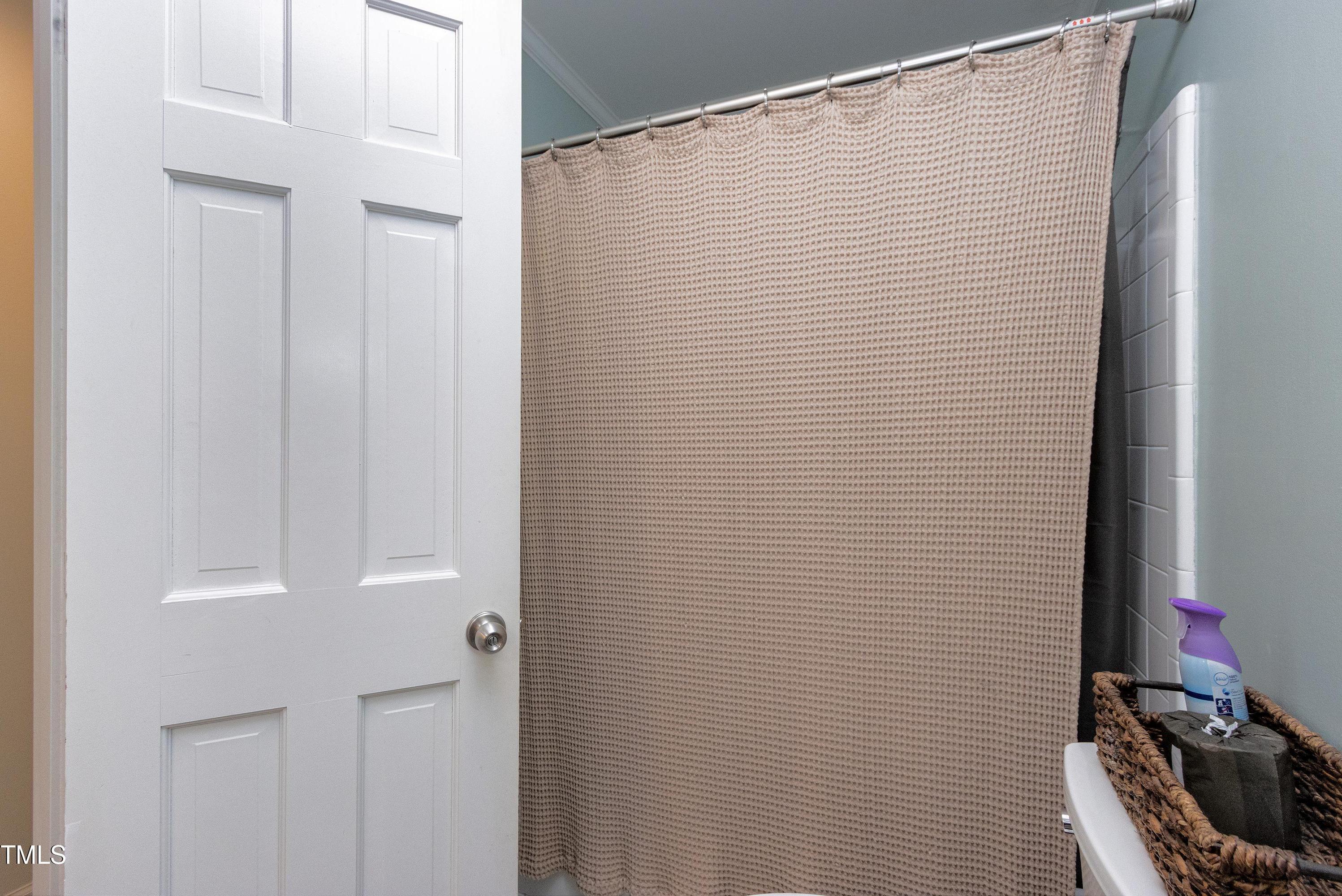 Photo #33