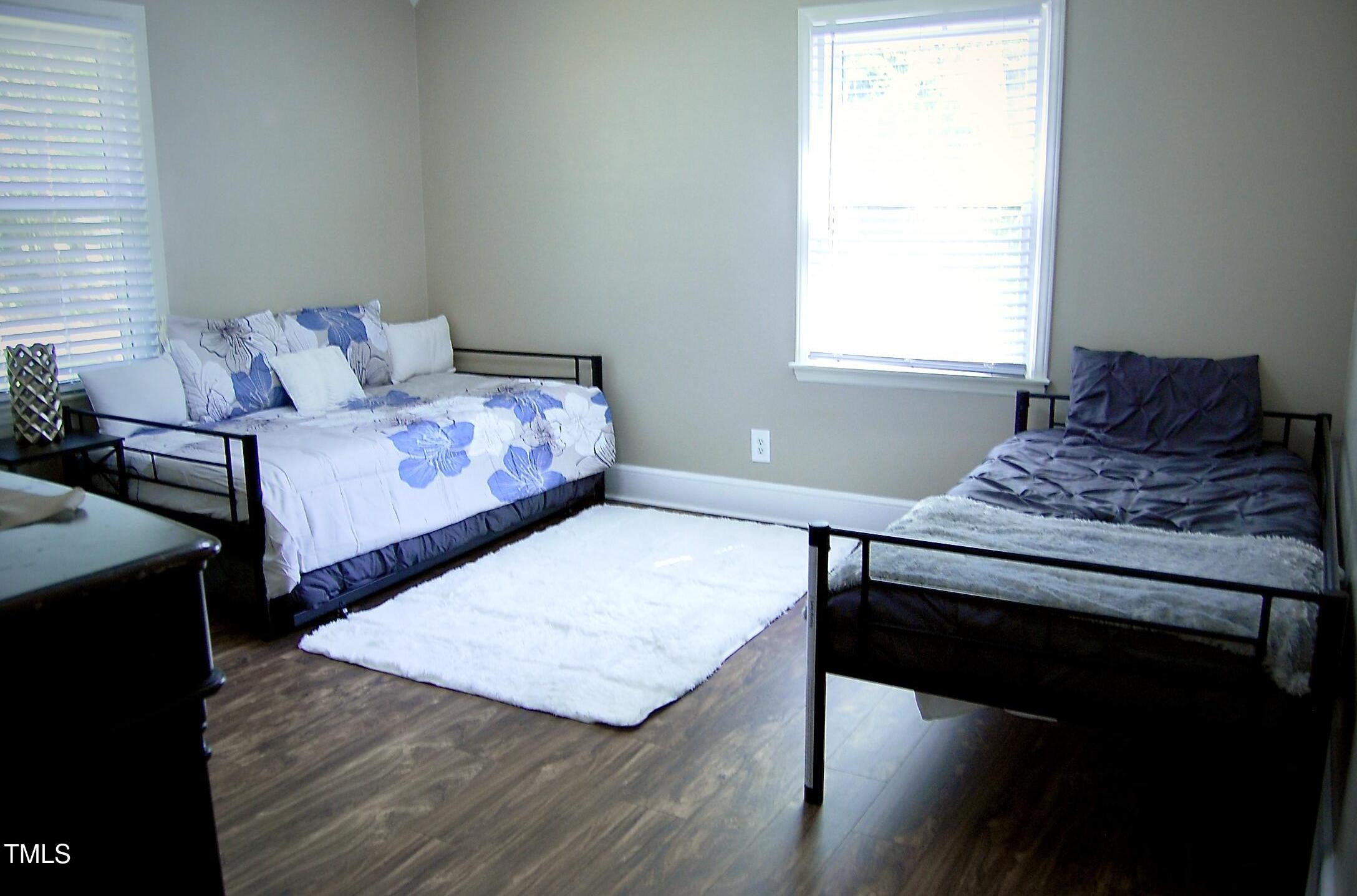 Photo #28