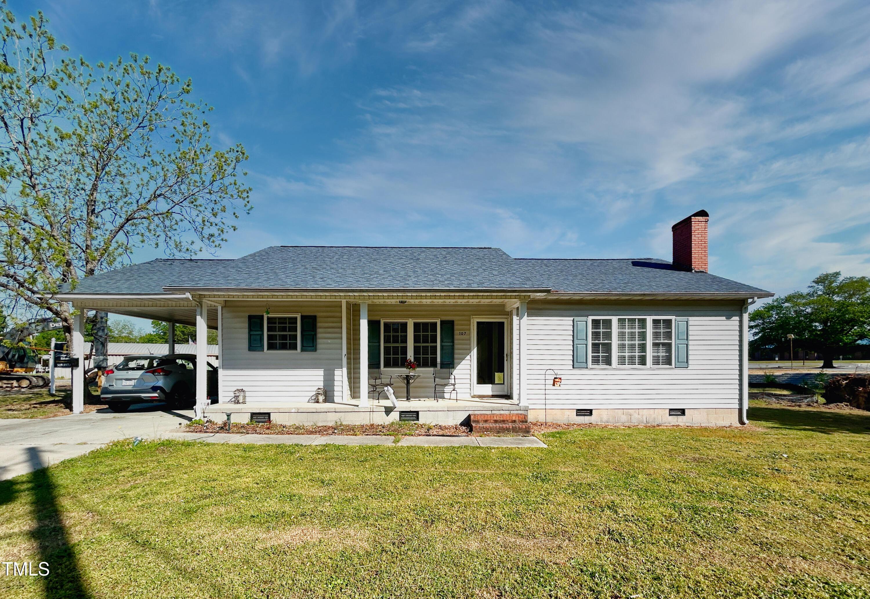 Photo one of 107 N Pearl St Princeton NC 27569 | MLS 10093492