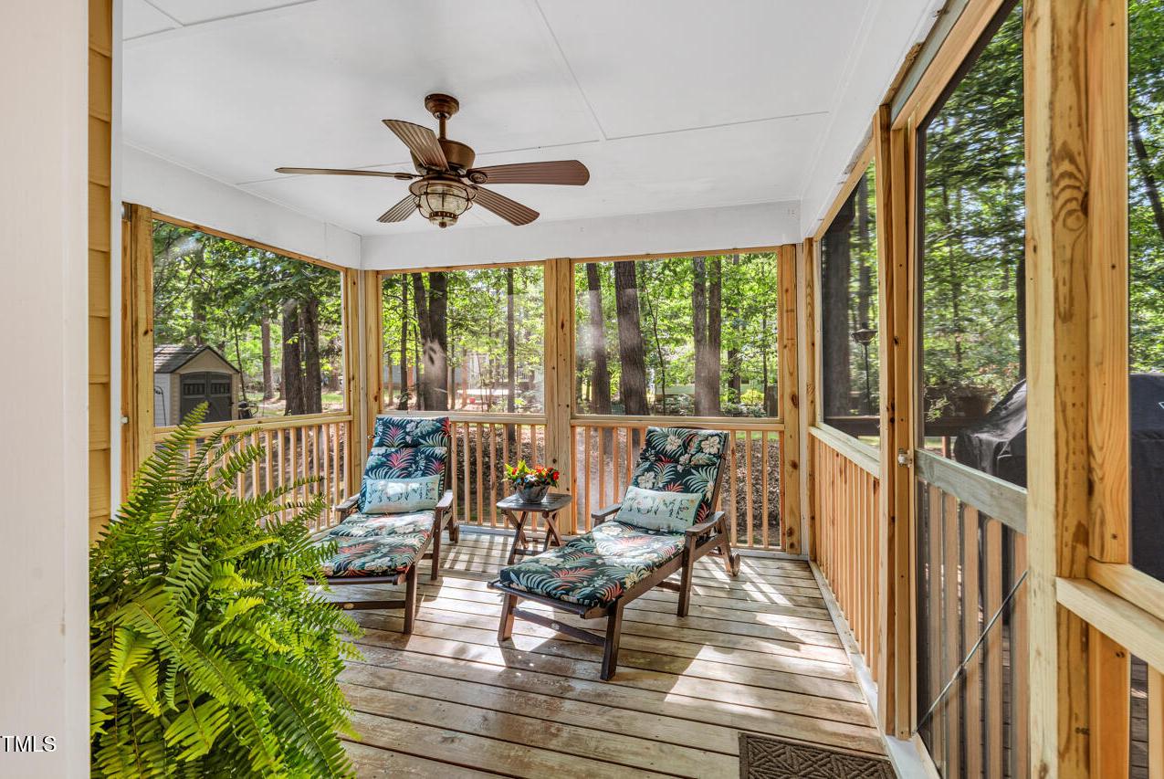 Photo one of 11 Bridgeport Dr Durham NC 27713 | MLS 10093628