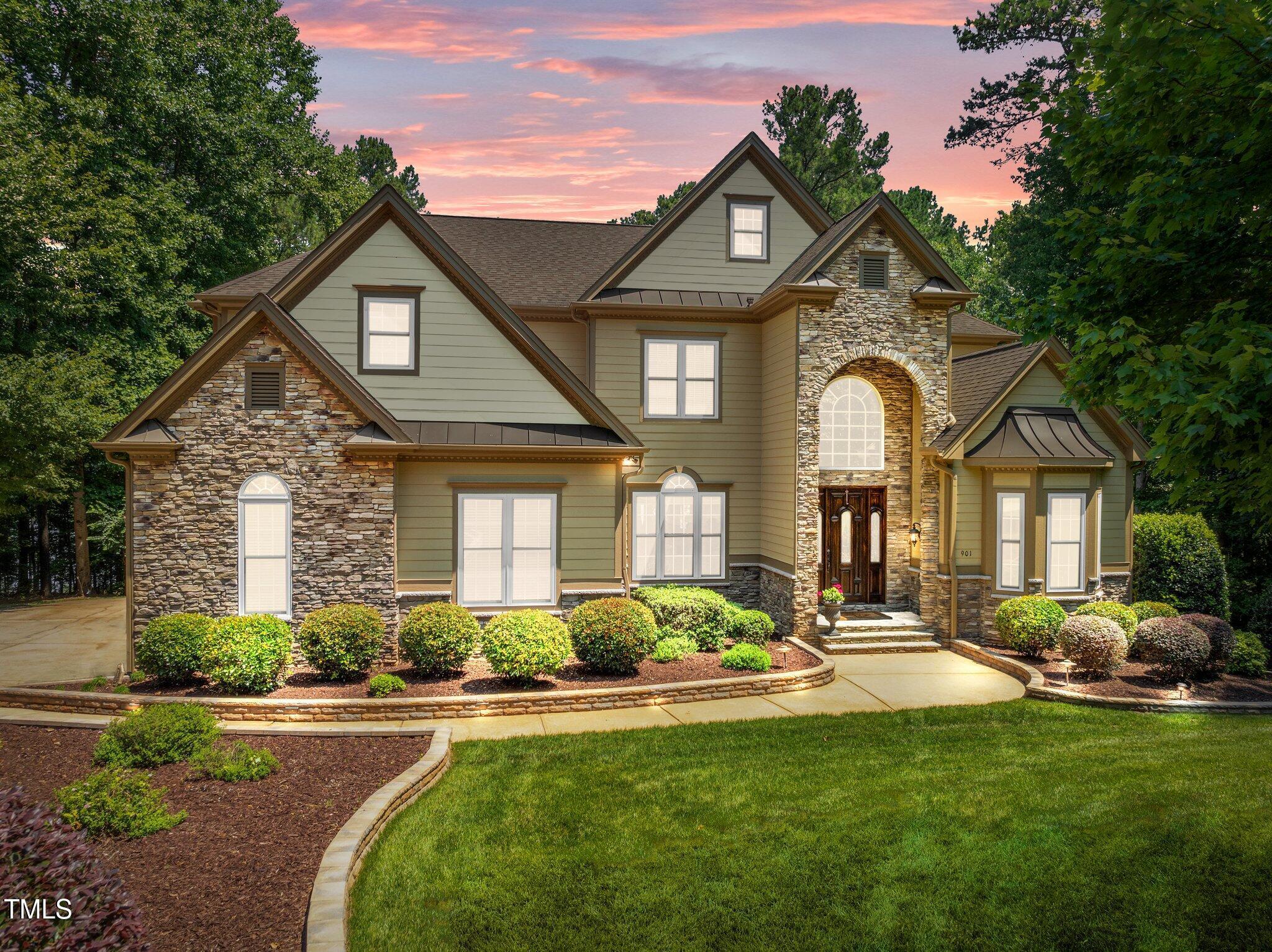 Photo one of 901 Edgewater Dr Garner NC 27529 | MLS 10093645