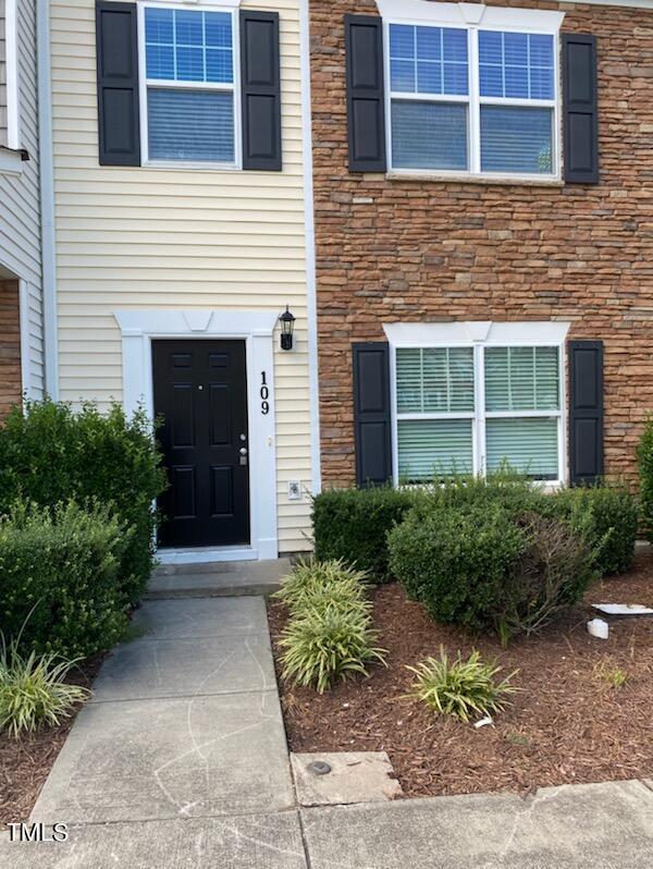 Photo one of 1304 Cozart St # 109 Durham NC 27704 | MLS 10093772