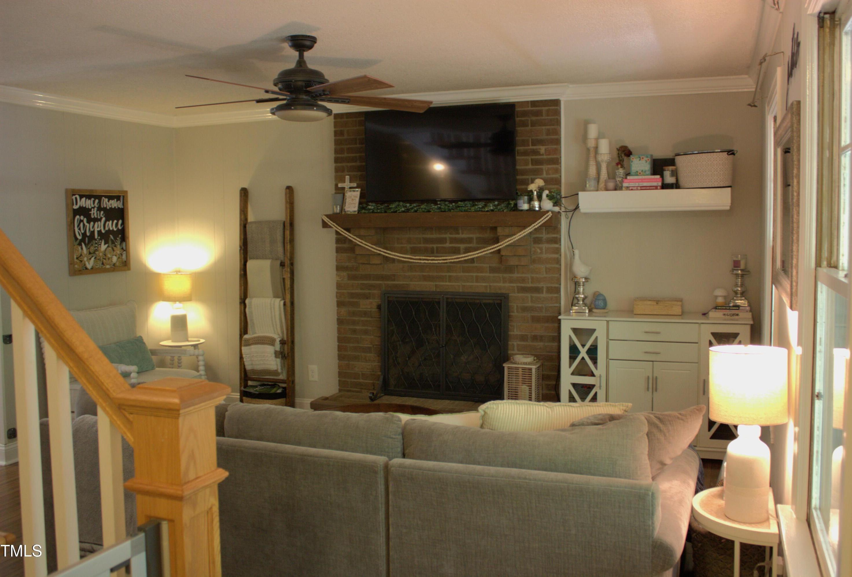 Photo #9