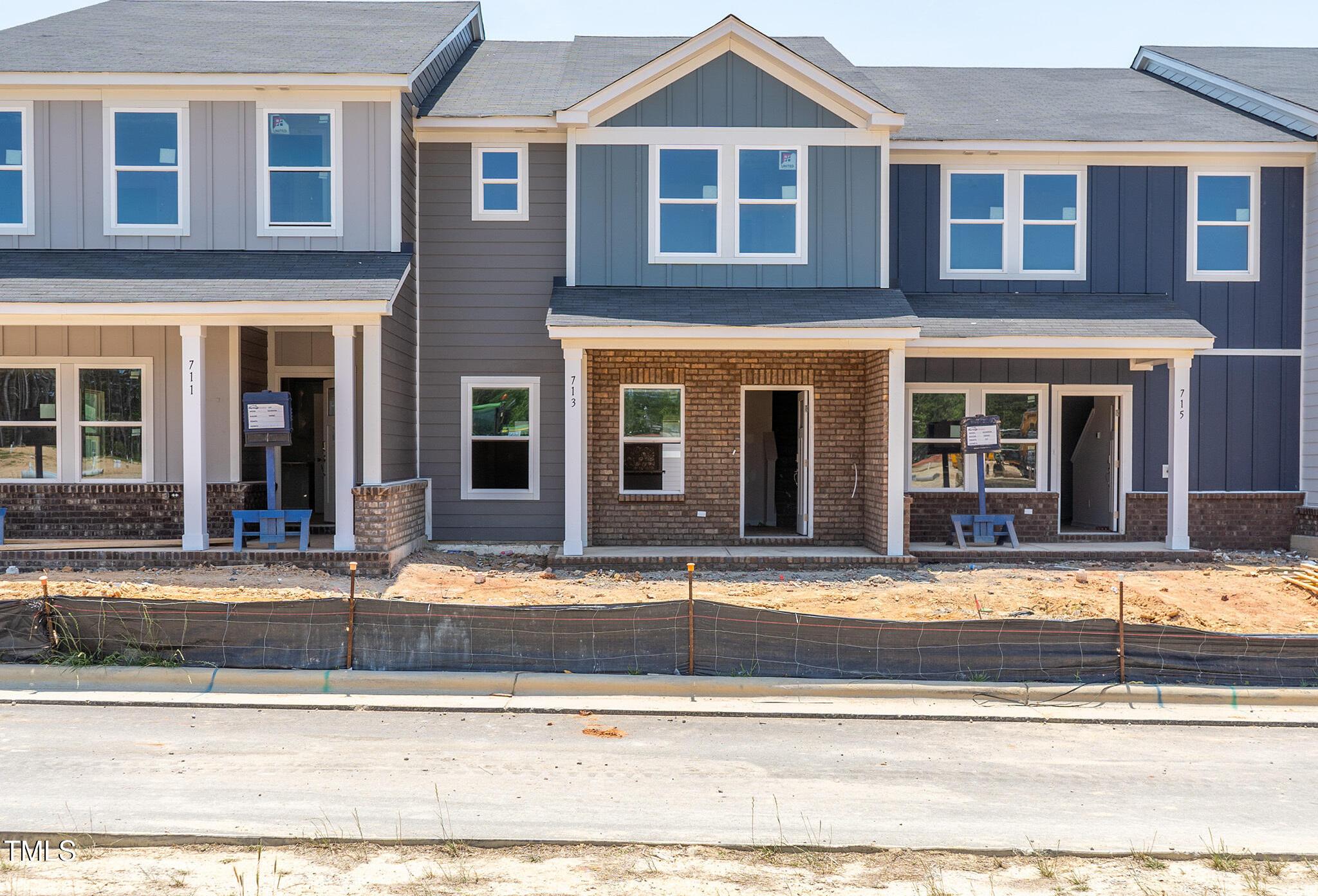 Photo one of 713 Chandler Stone Dr Zebulon NC 27597 | MLS 10095934