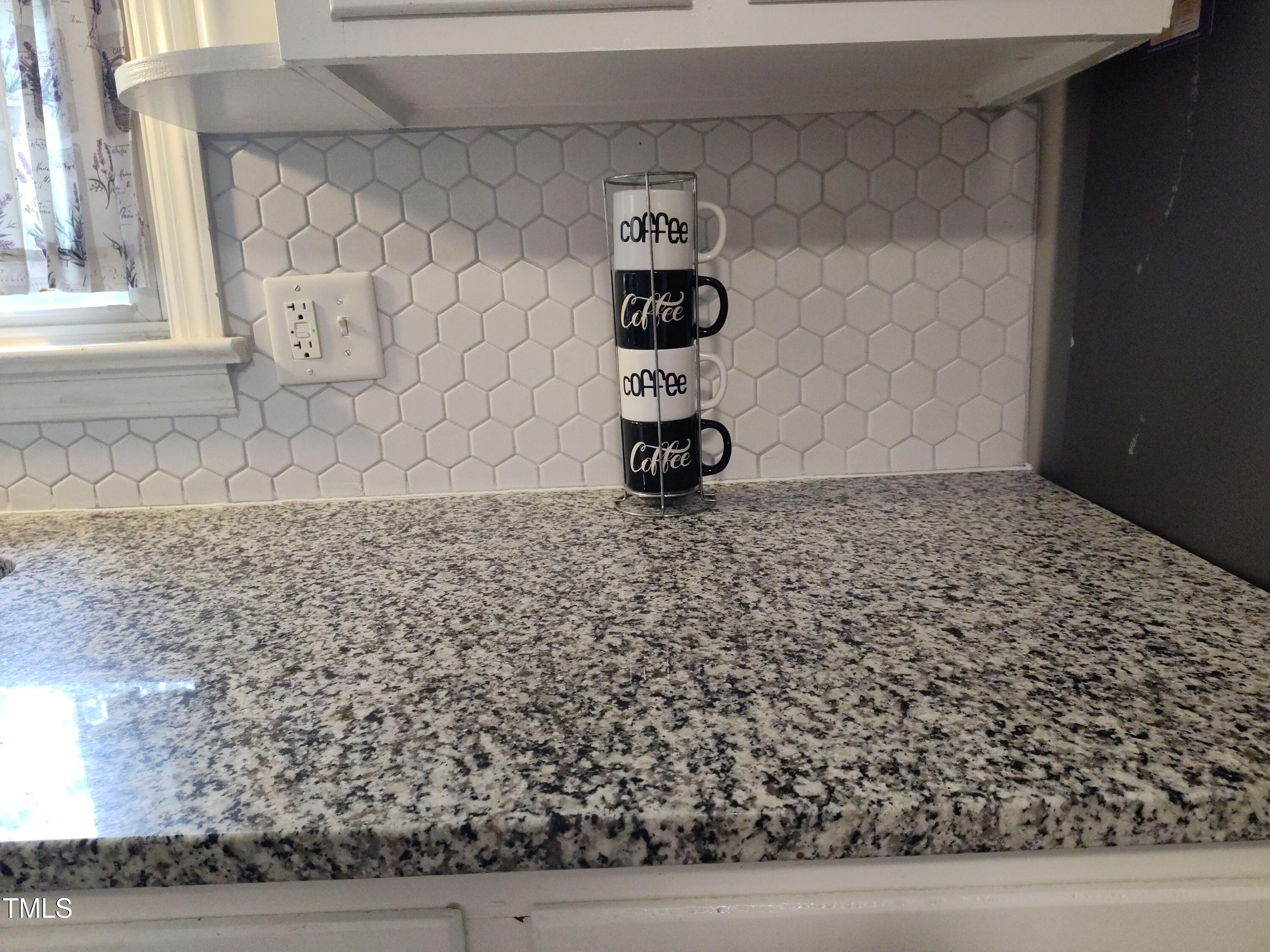 Photo #18