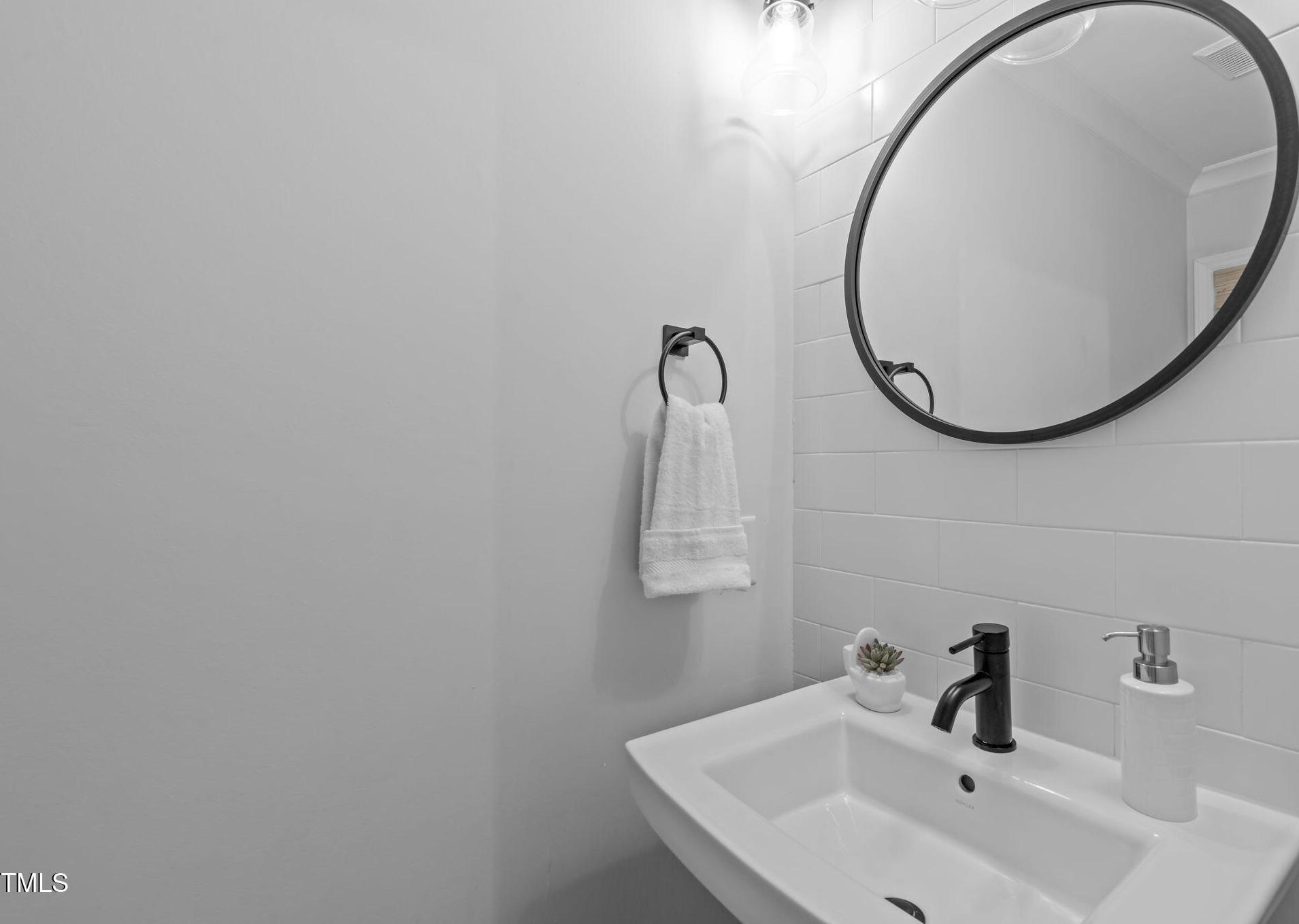 Photo #15