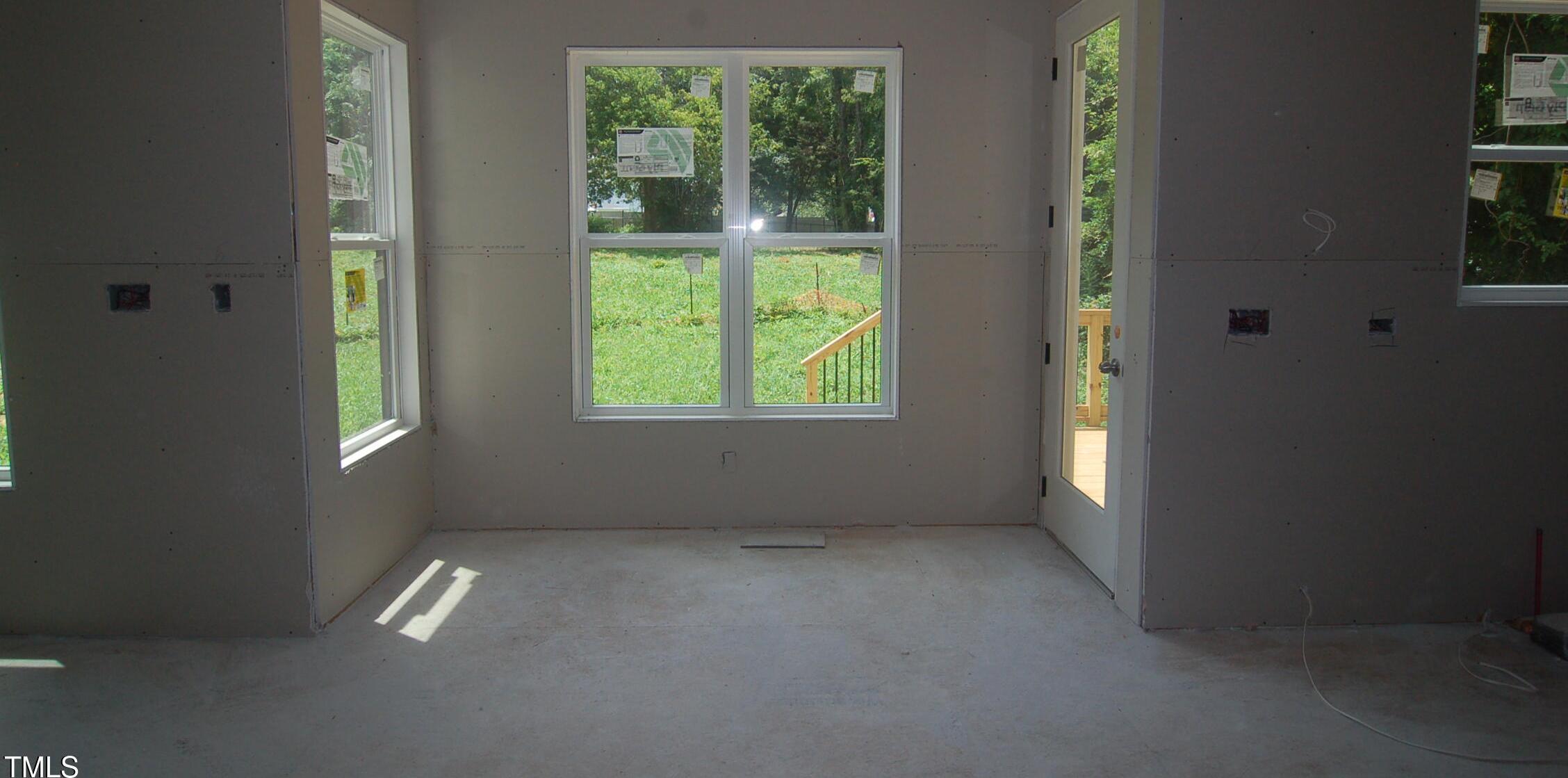 Photo #7
