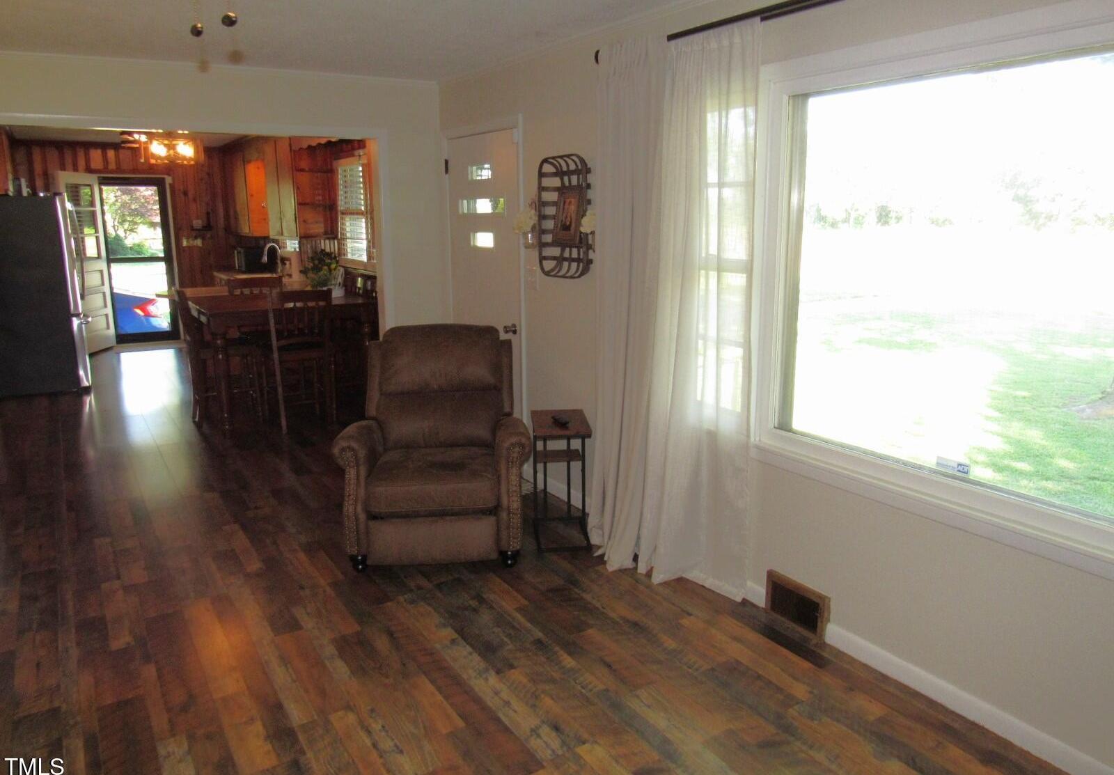 Photo #4