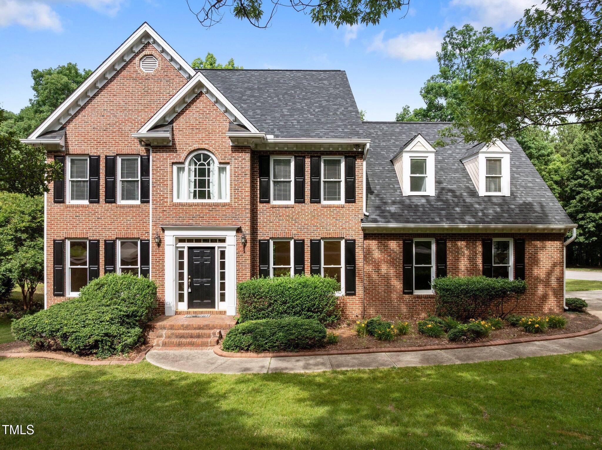 Photo one of 100 Silver Lining Ln Cary NC 27513 | MLS 10098951