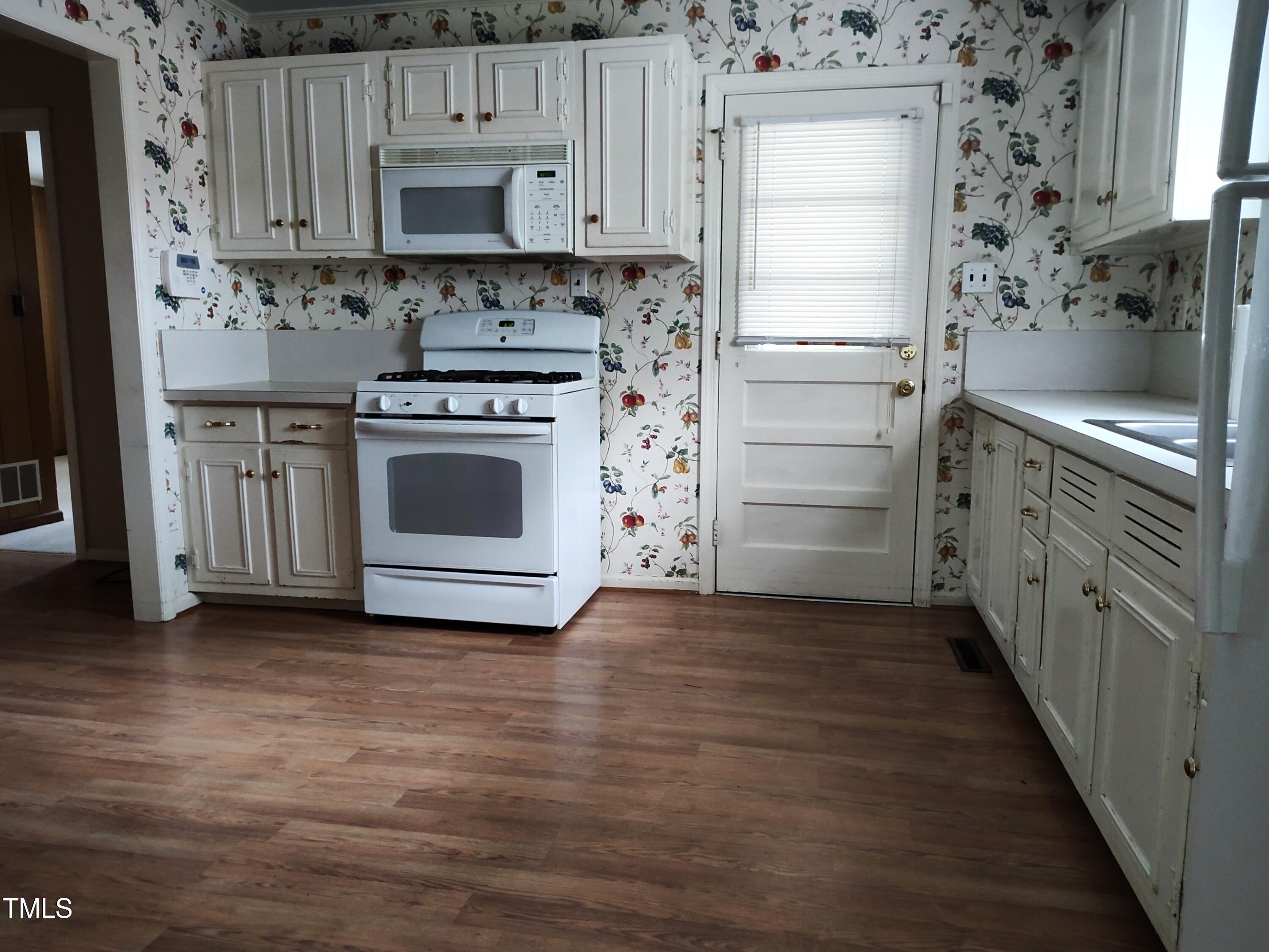 Photo #13