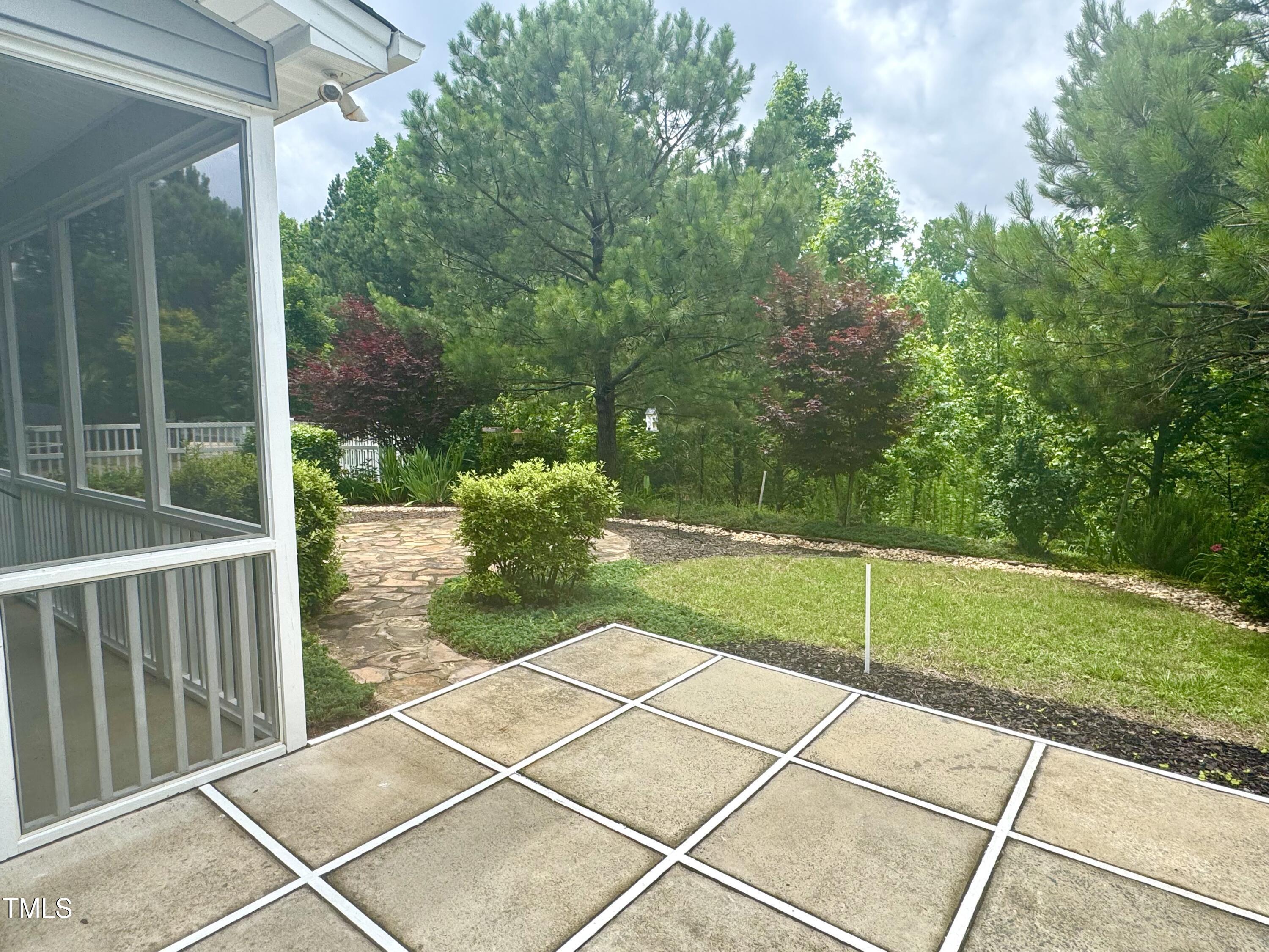 Photo one of 1004 Bridlemine Dr Fuquay Varina NC 27526 | MLS 10099965